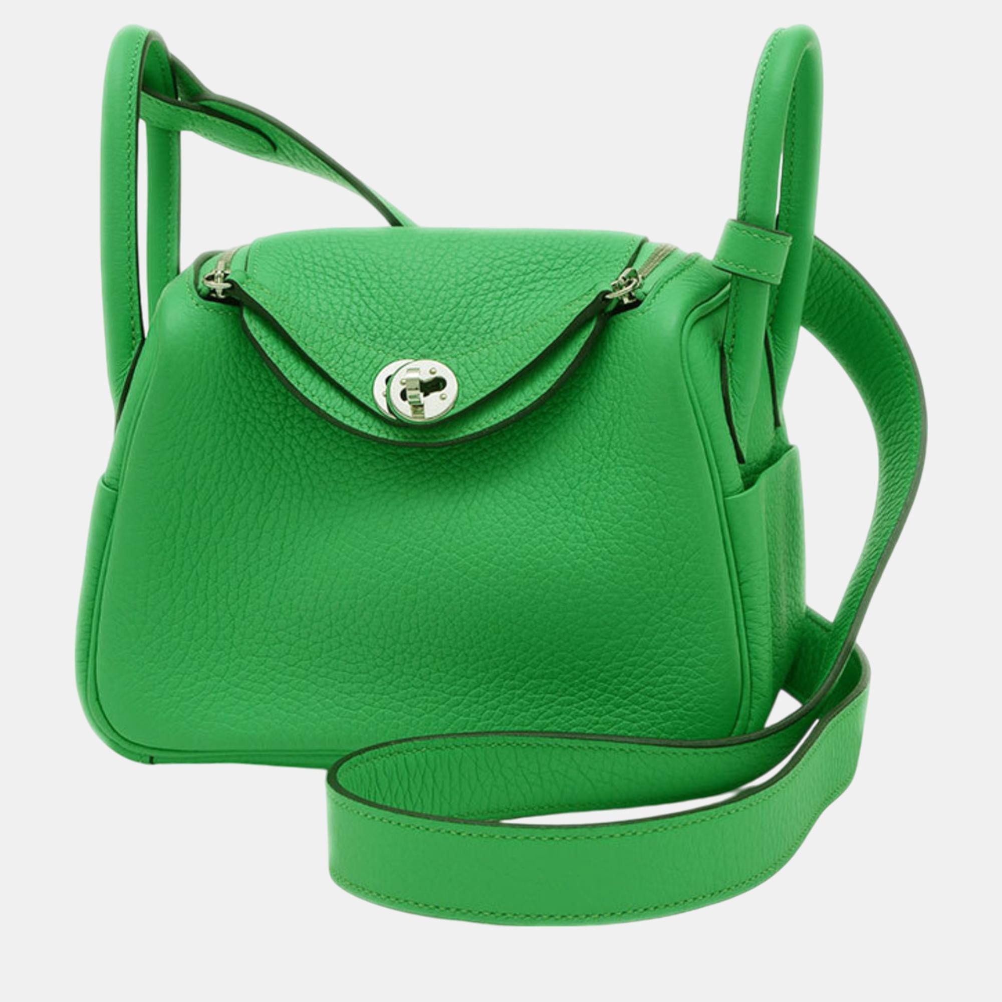 

Hermes Vert Comic Taurillon Lindy Shoulder Bag, Green