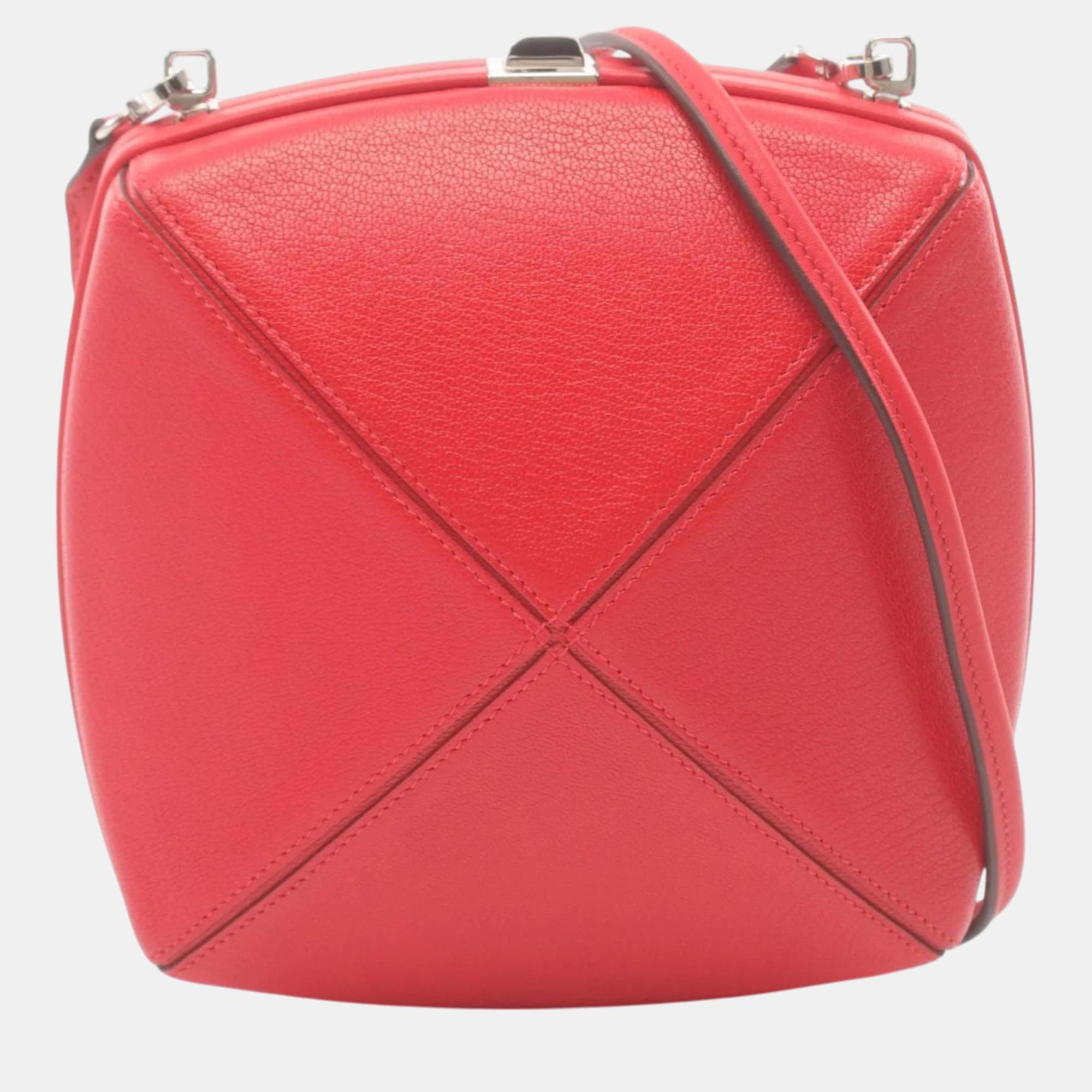 

Hermes Red Shamkira Crew Medor Shoulder Bag