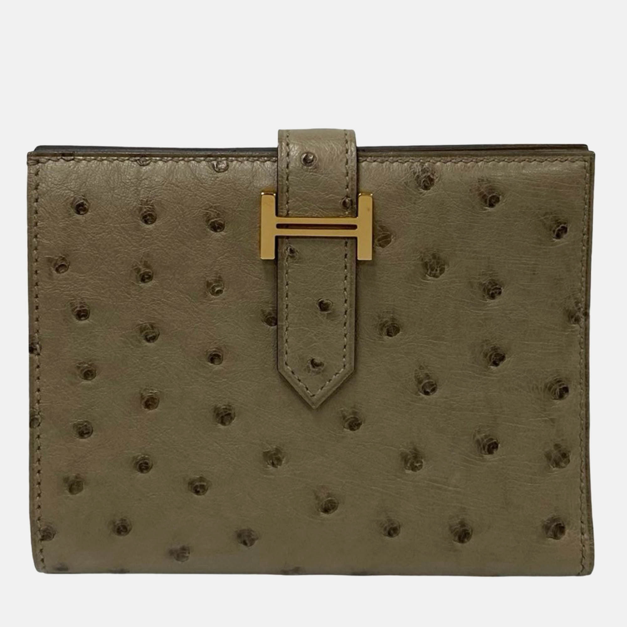 

Hermes Grey Leather Ostrich Leather Compact Wallet