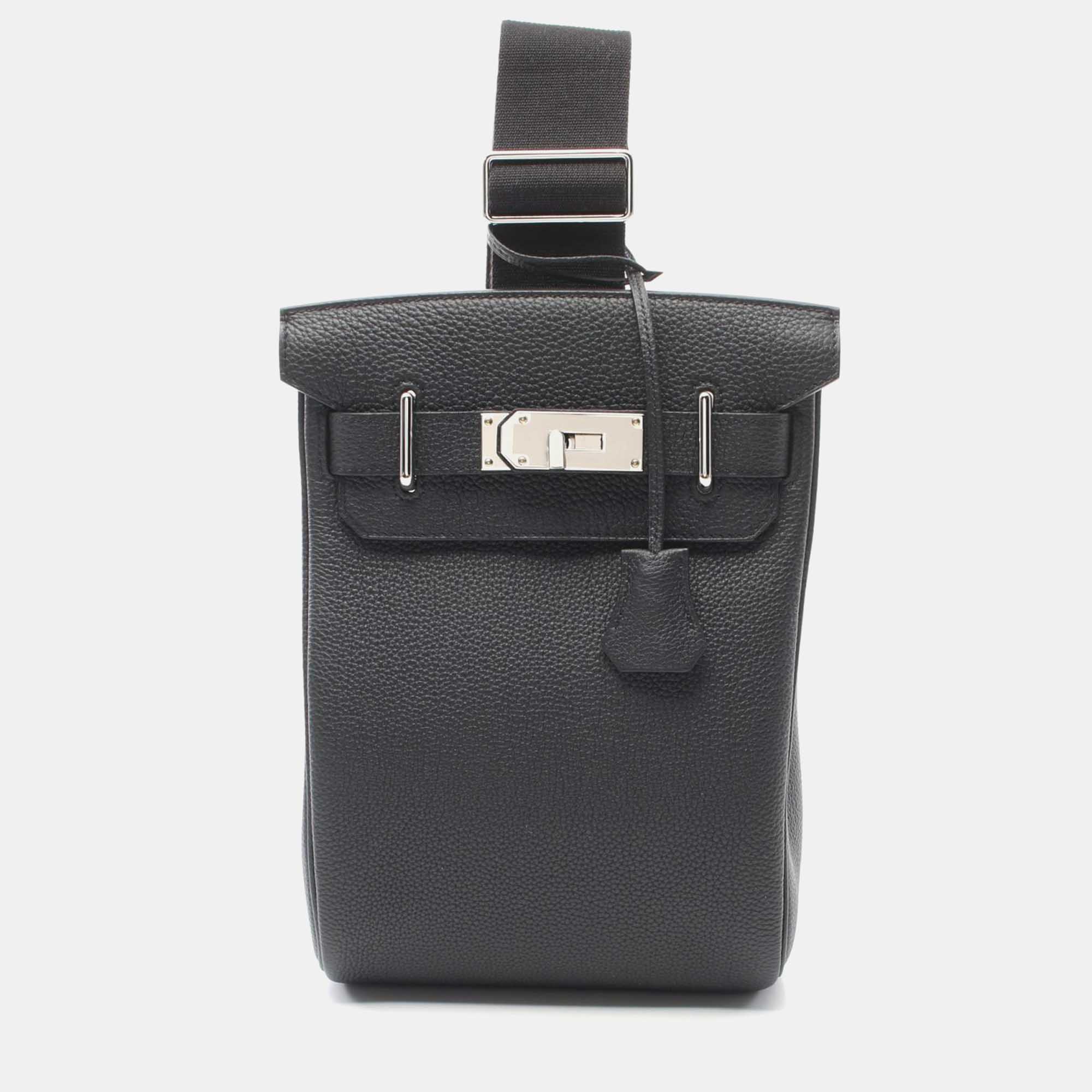 

Hermes Black Leather Kelly Accado Pm Waist Bag