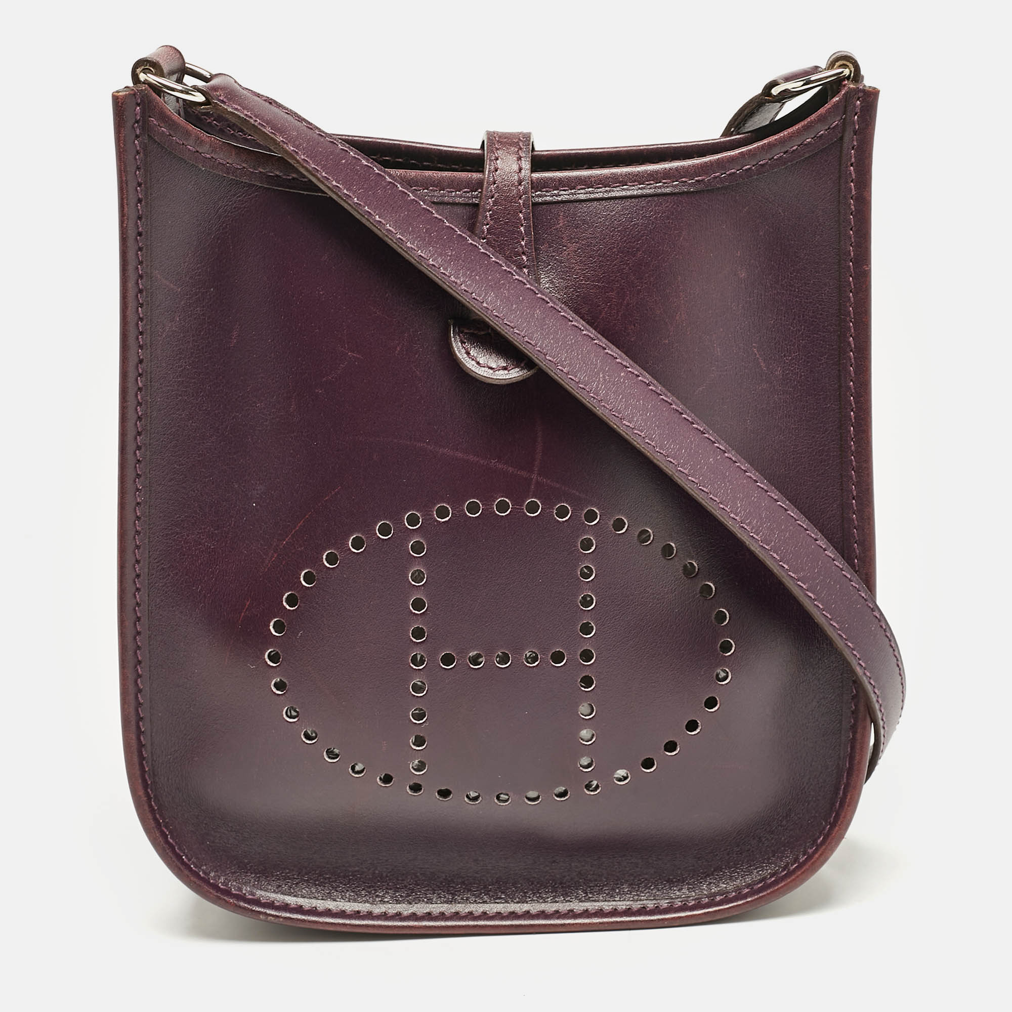 

Hermès Raisin Tadelakt Leather Evelyne TPM Bag, Purple