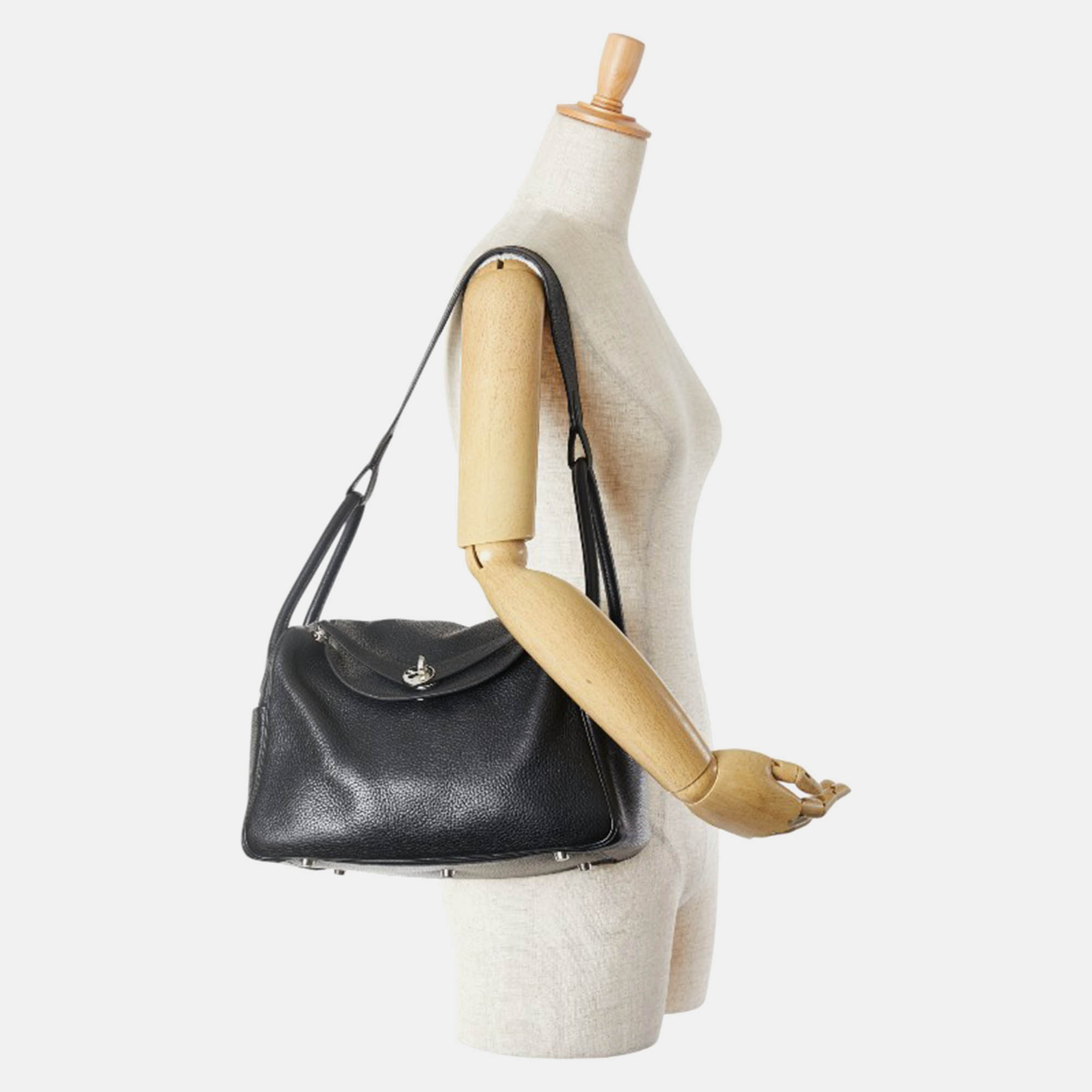 Hermes Black Leather Lindy 30 Handbag 