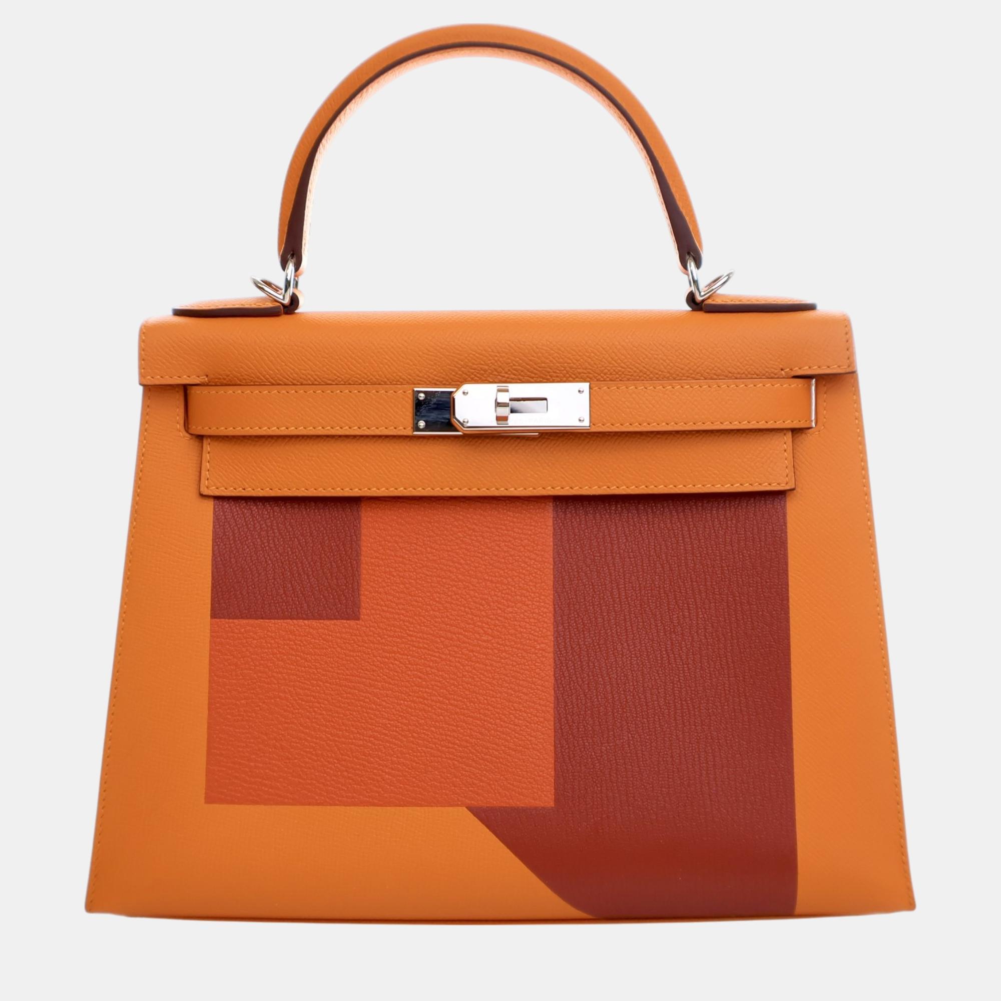 

Hermes Apricot/Brique/Feu Epsom Leather Kelly Sellier 28 Bag, Orange