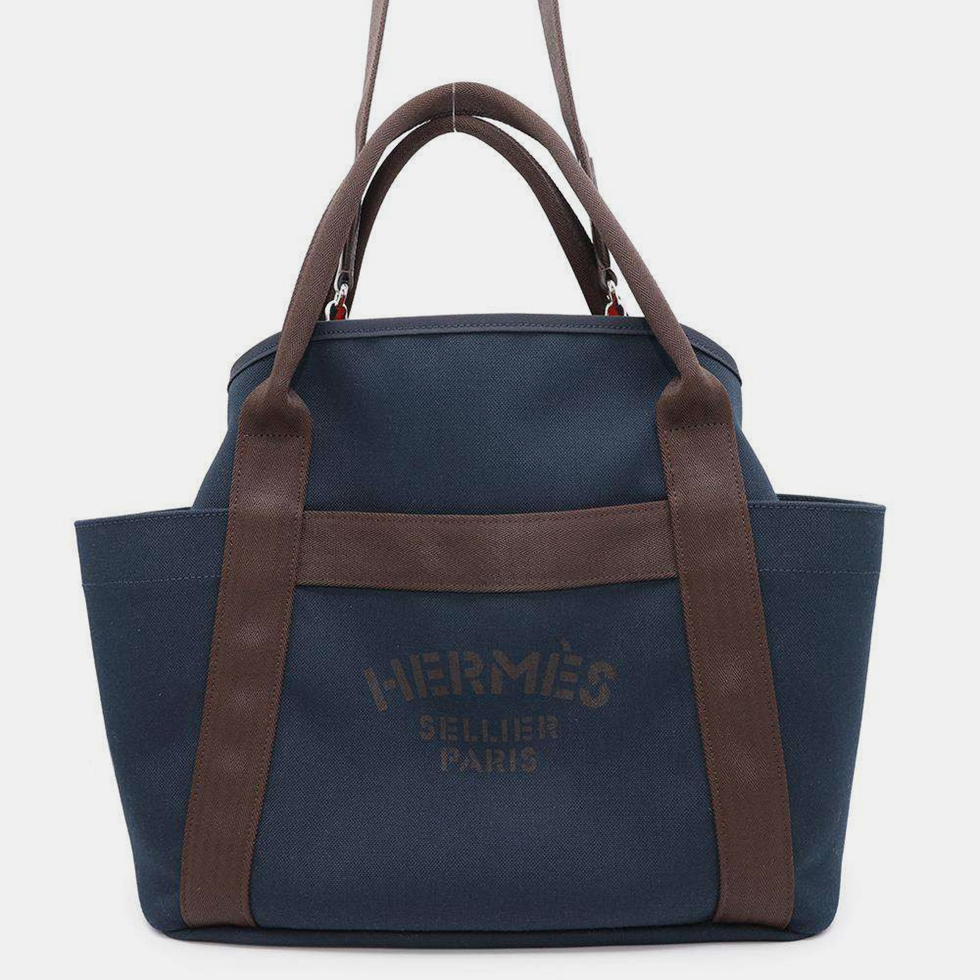 

Hermes Navy/Feu Toile Chevrons Canvas Sacked Pansage Tote Bag, Navy blue