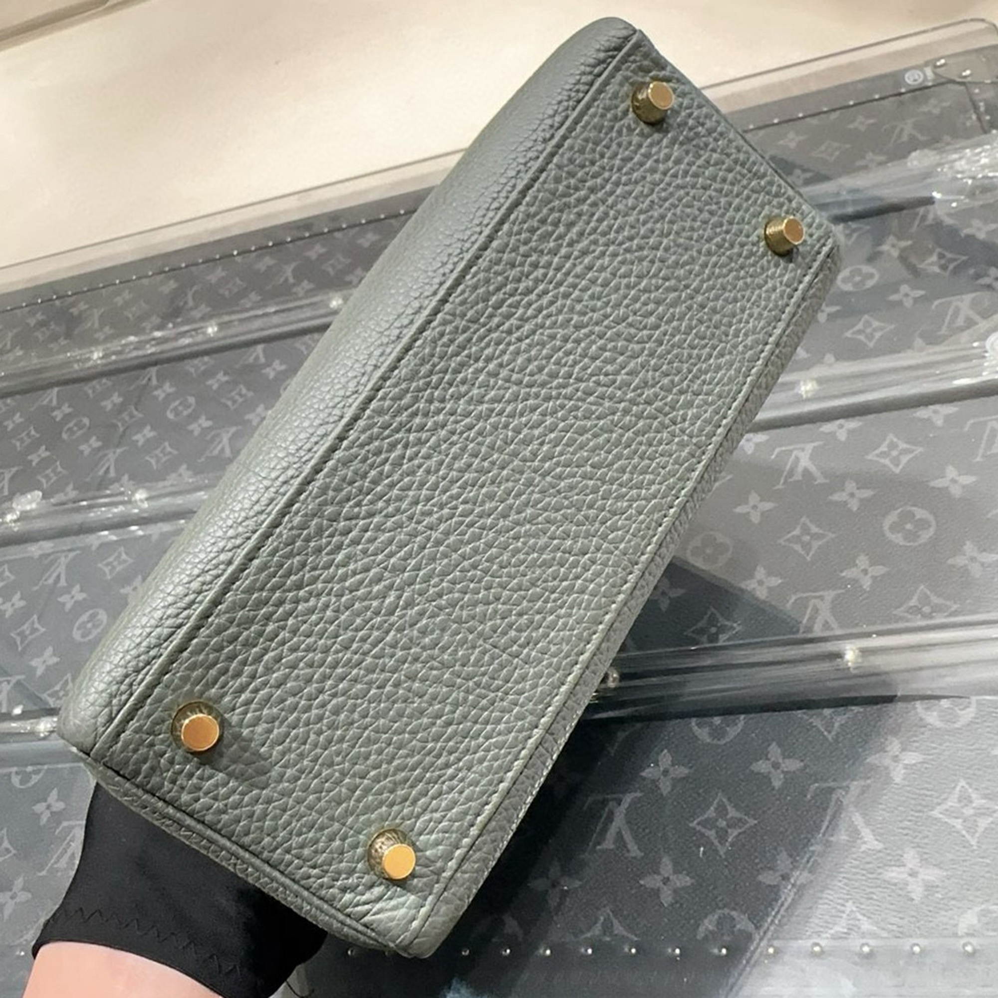 Hermes Almond Green Togo Leather Kelly 25 bag 