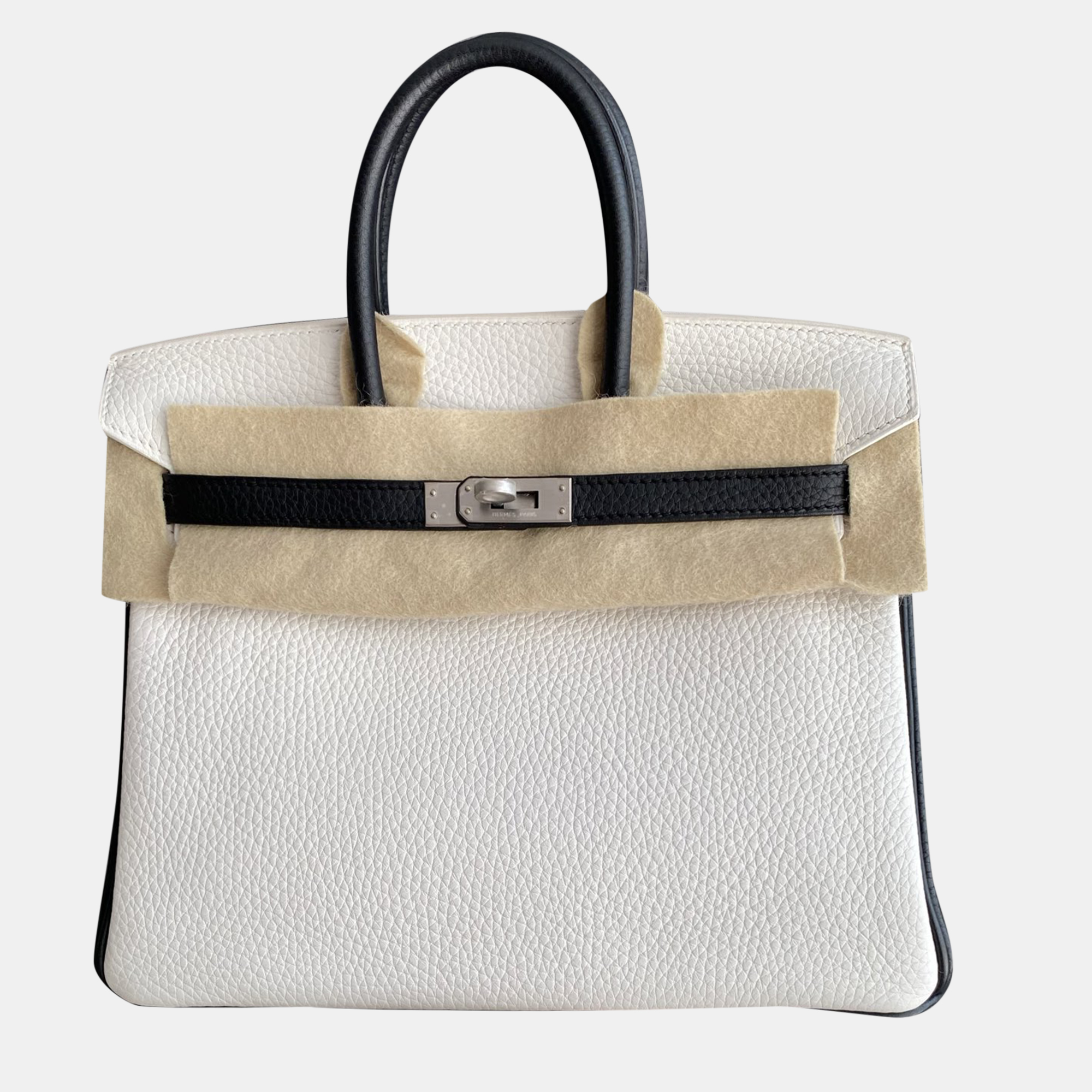 

Hermes White and Black Epsom Leather Birkin 25 Top Handle Bag