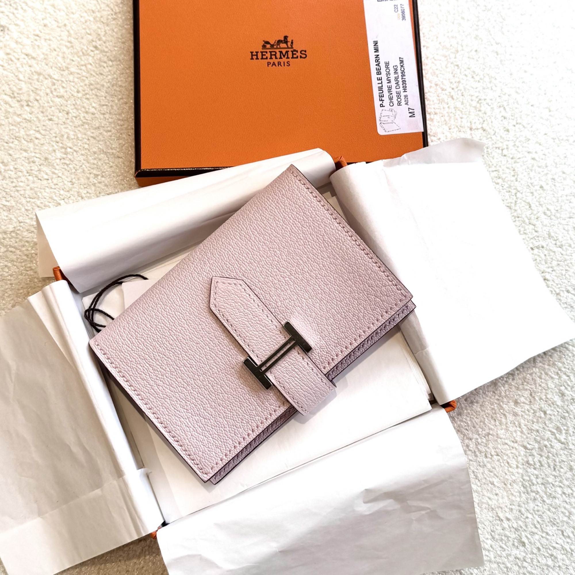 

Hermes Sakura Pink Leather Bearn Compact Wallet