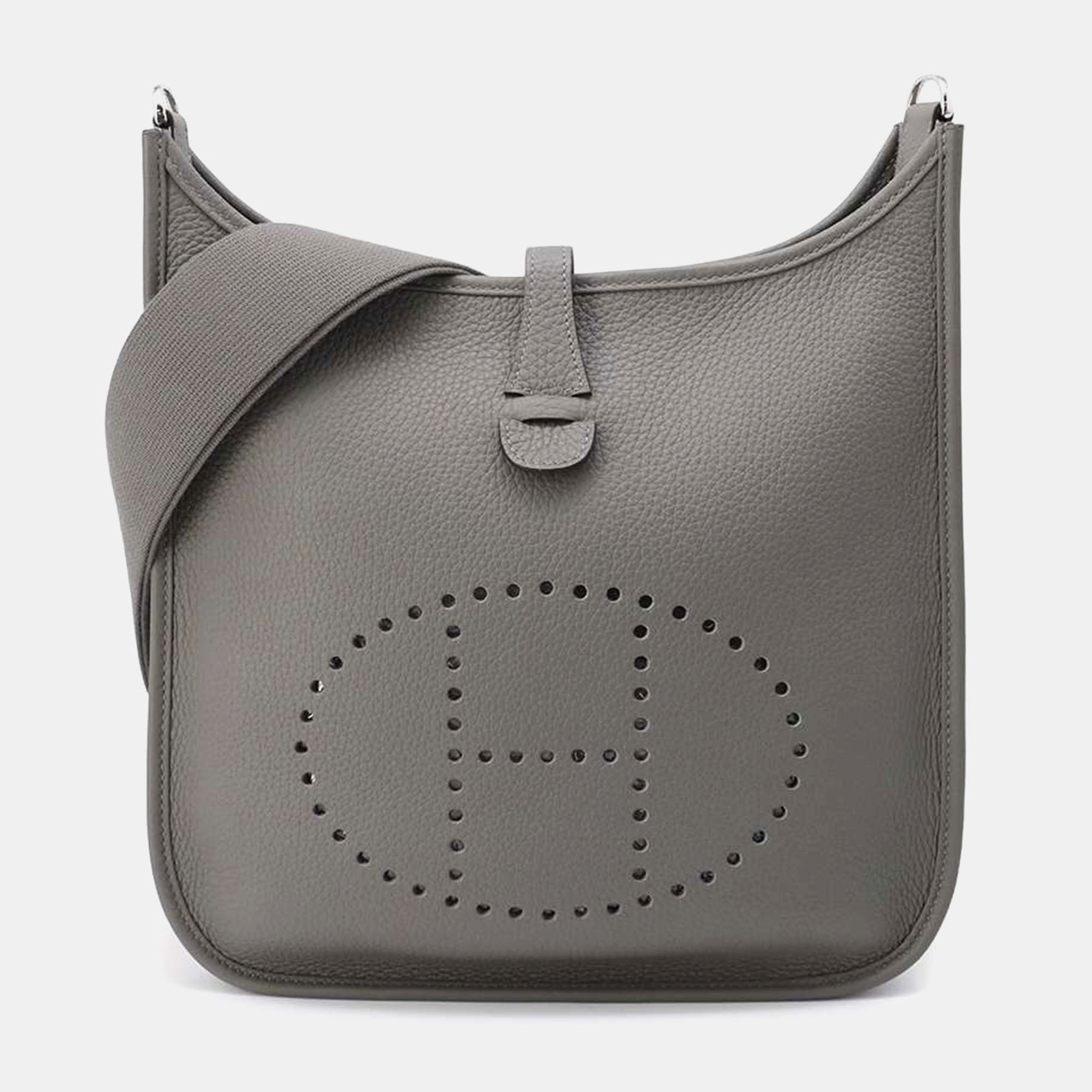 

Hermes Gris Meyer Taurillon Clemence Evelyne 3 Size Pm, Grey
