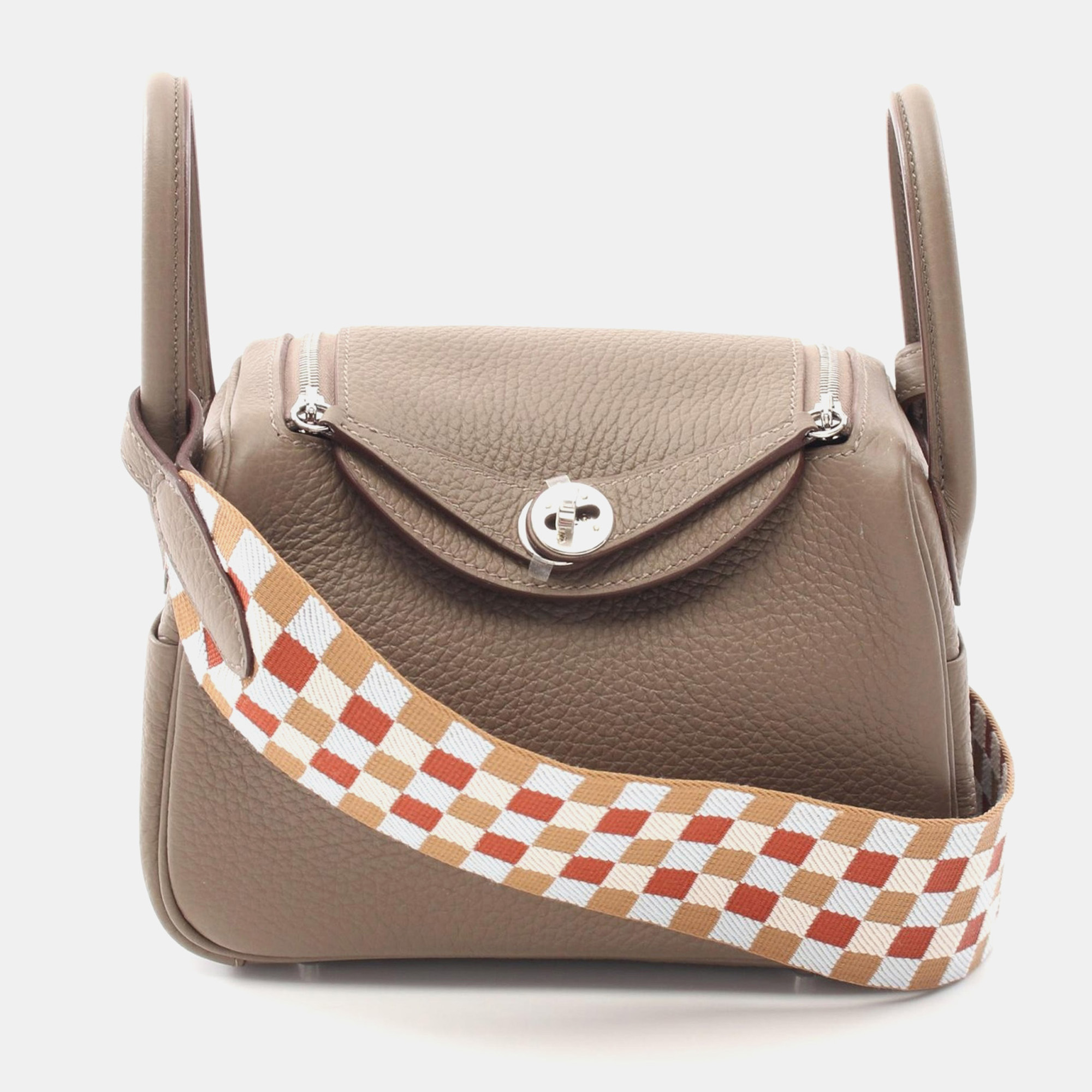 

Hermes Etoupe Grey Maxi-Quadrille Taurillon Clemence Leather Lindy Mini Crossbody Bag, Brown