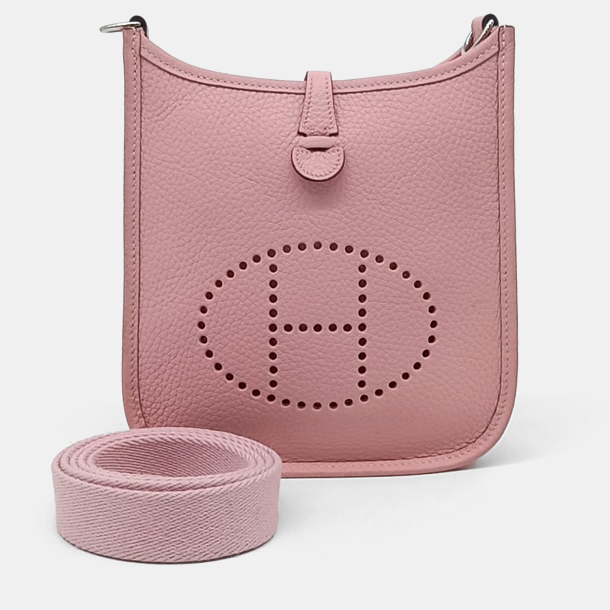 

Hermes Pink Leather Evelyn 16 bag