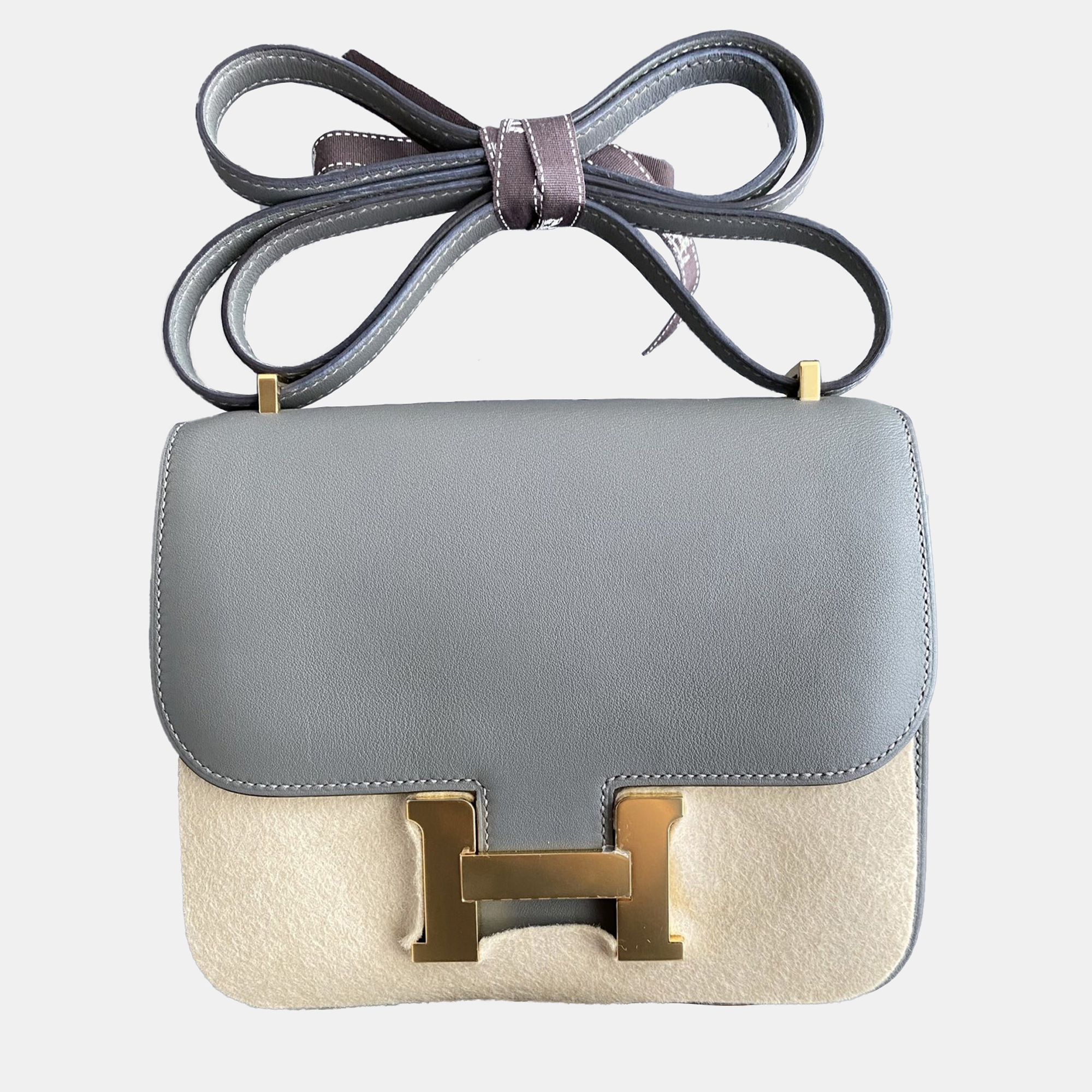 

Hermes Constance 19 Swift Gold Hardware Mirror Version Bag, Beige