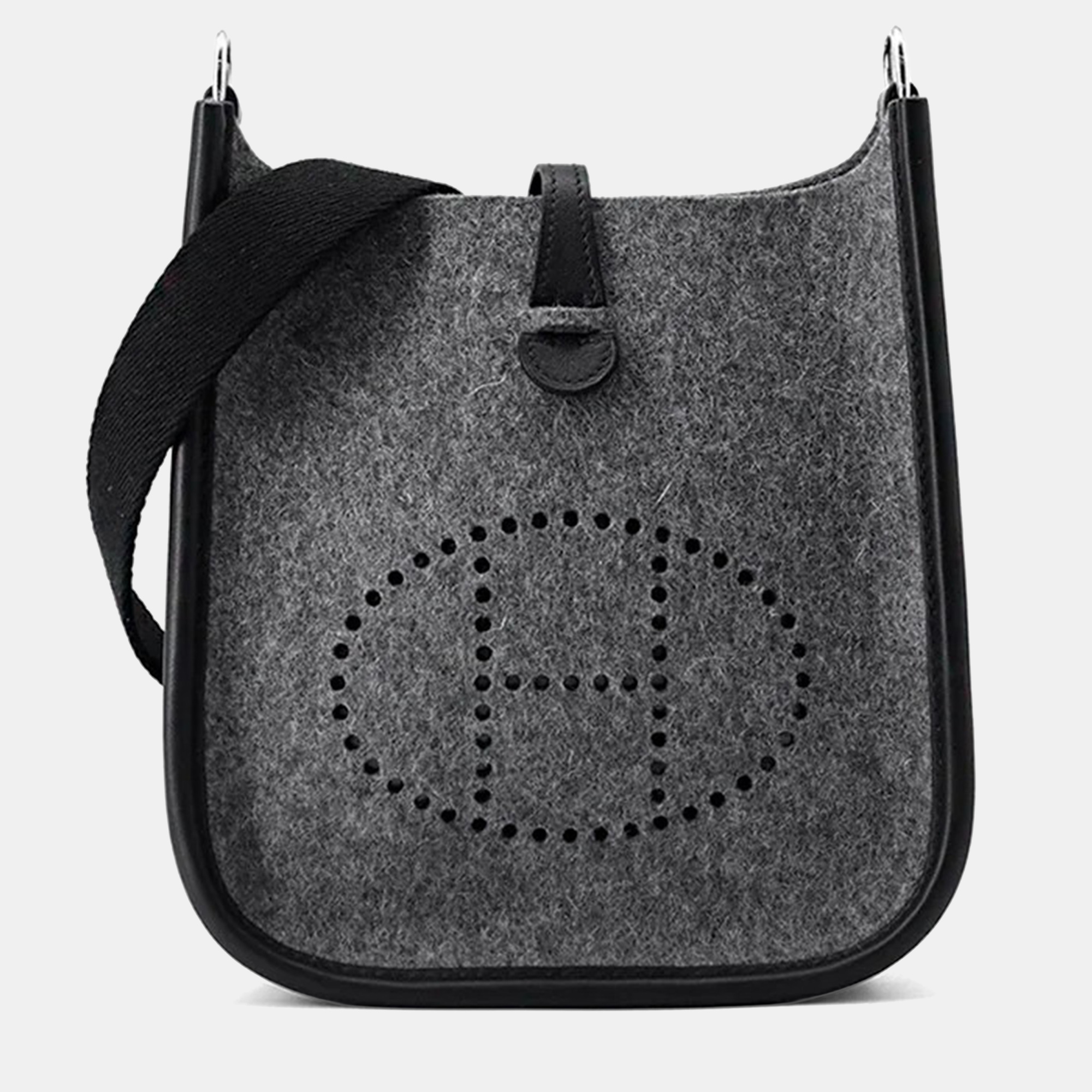

Hermes Evelyne TPM Black Grimoire Felt Swift Leather Shoulder Bag
