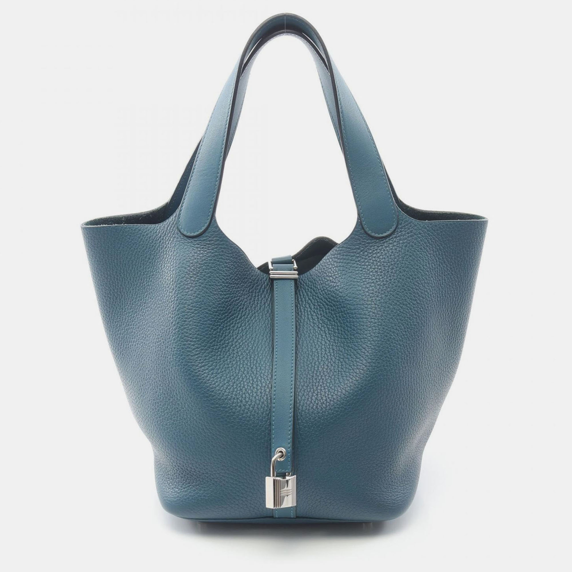 

Hermes Picotin Lock 22 Colvert Taurillon Clemence Leather Shoulder Bag, Blue