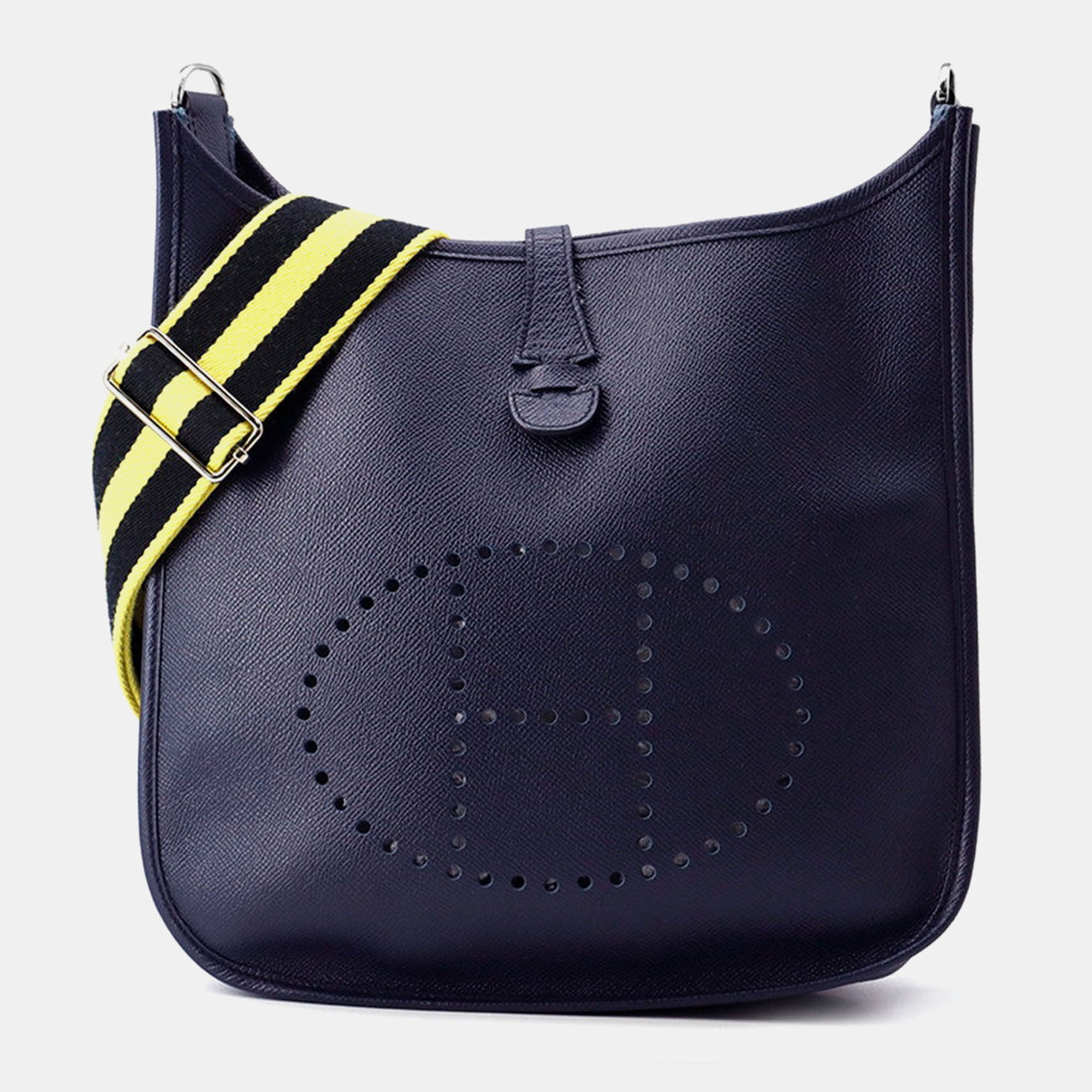 

Hermes Evelyne3 Blue Indigo Epsom Size Pm, Navy blue