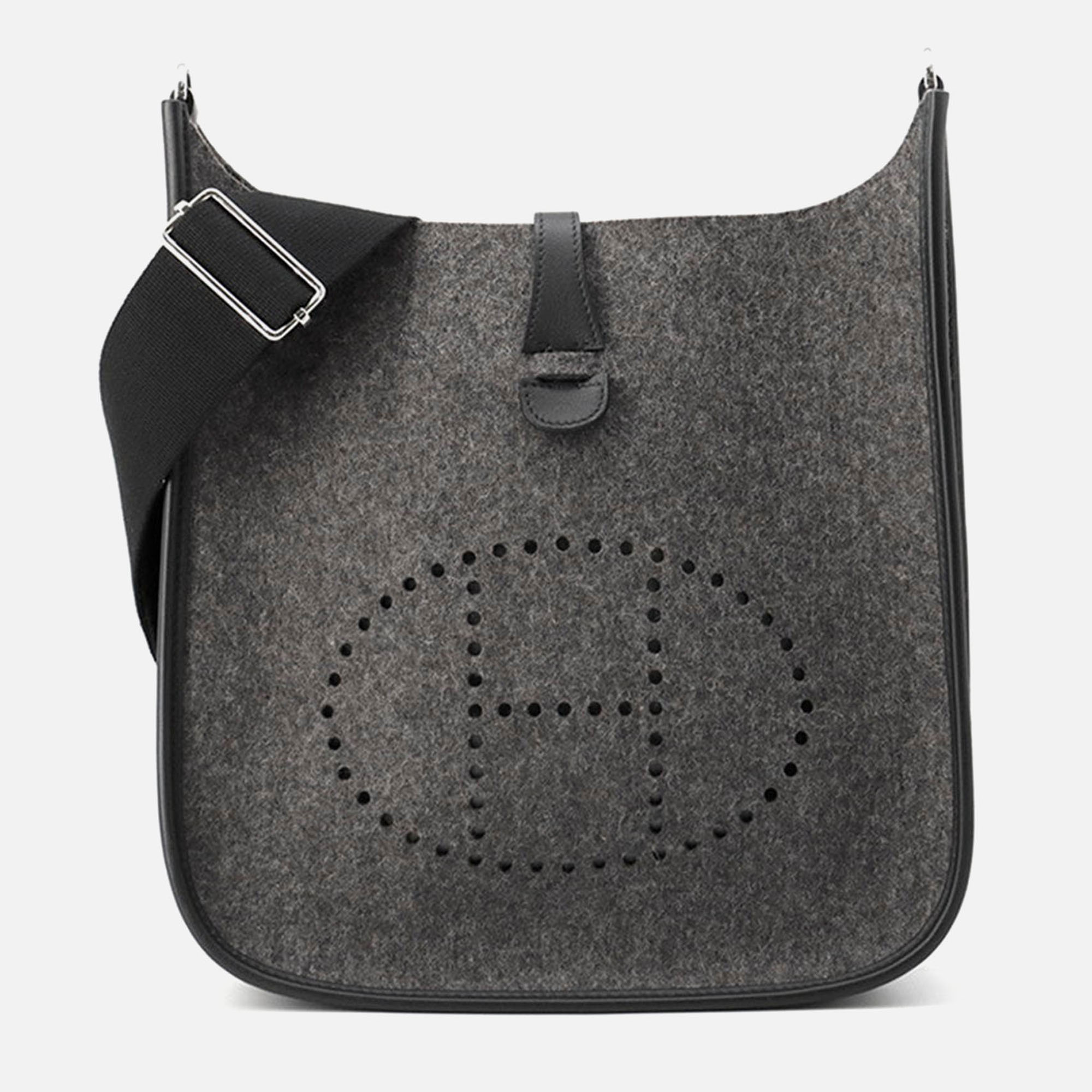 

Hermes Evelyne3 Gray/Black Felt Leather PM