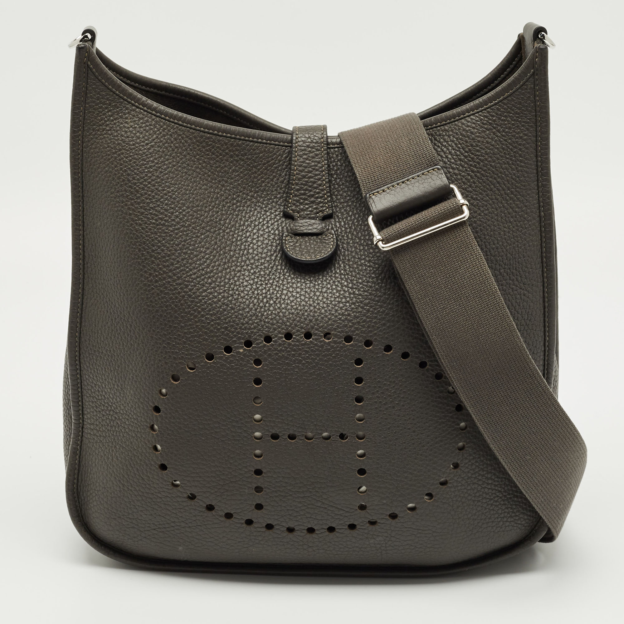 

Hermès Graphite Taurillon Clemence Leather Evelyne III GM Bag, Grey