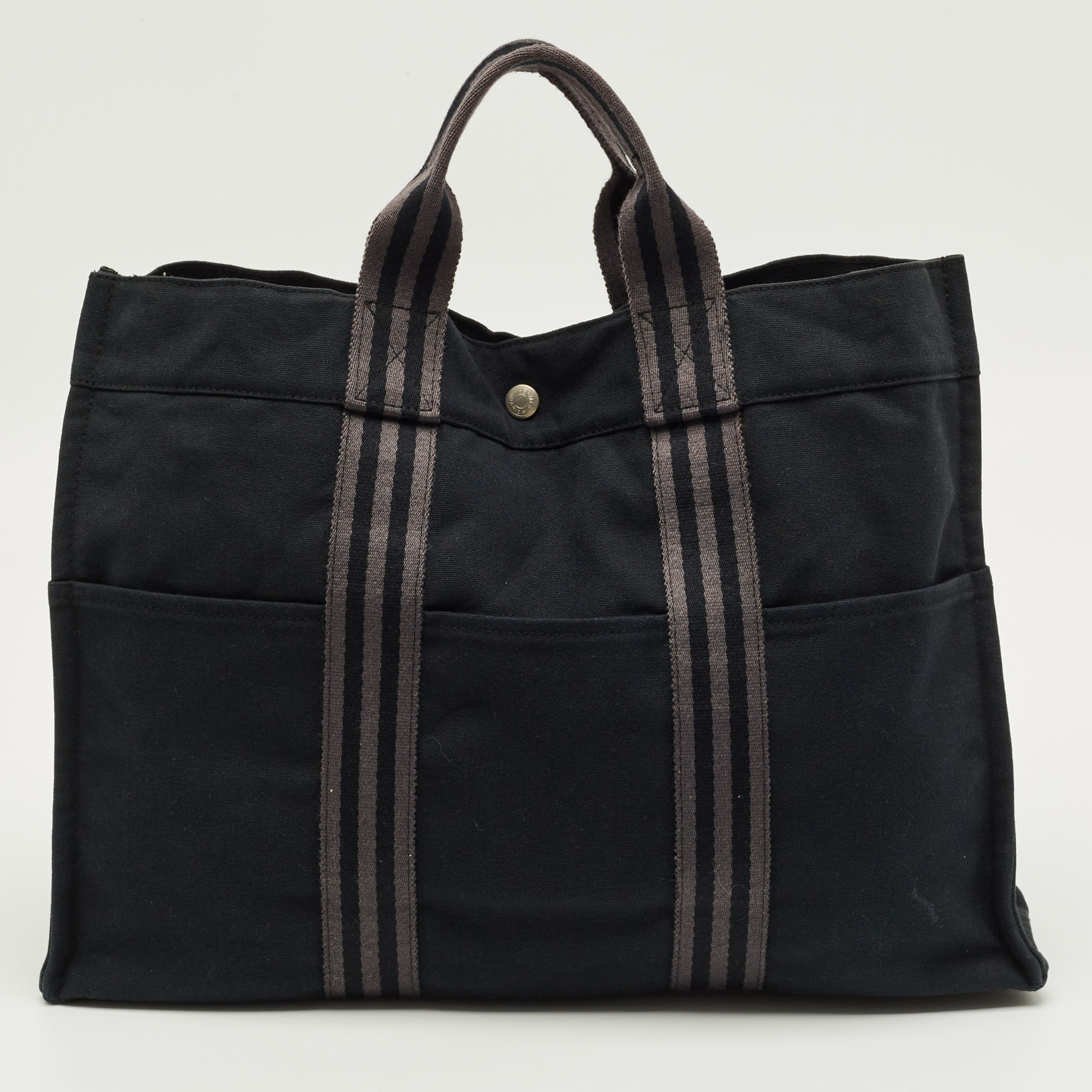 

Hermes Fourre Tout Black/Grey Canvas Tote