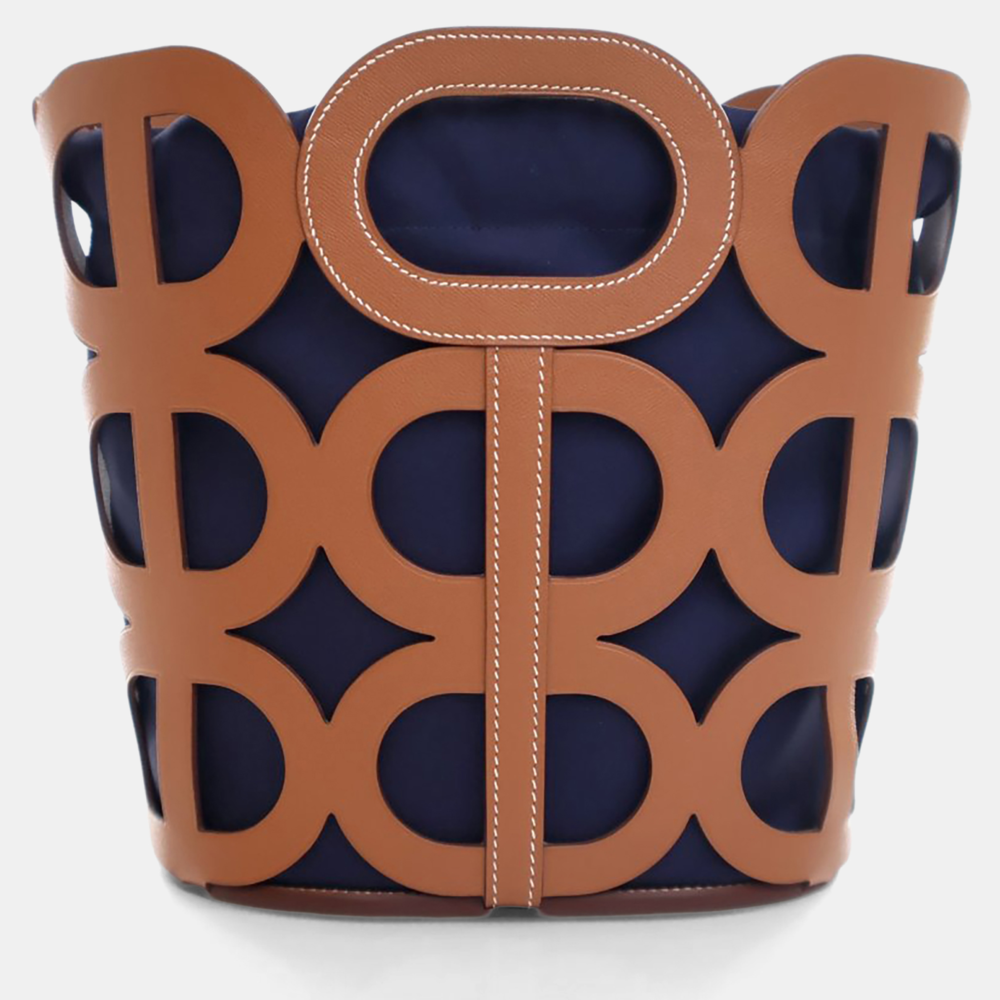 Pre-owned Hermes Gold Veau Madame Chaine D'ancre Tote In Brown