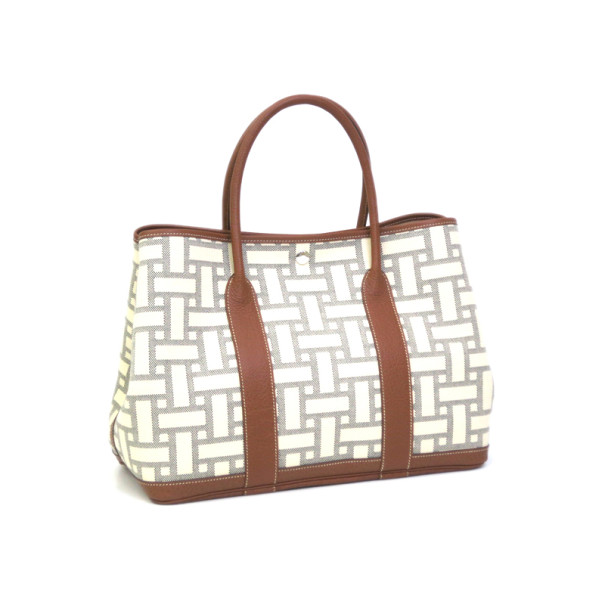 مملوكة مسبقًا Hermes Ivory and Brown Garden Party Tote