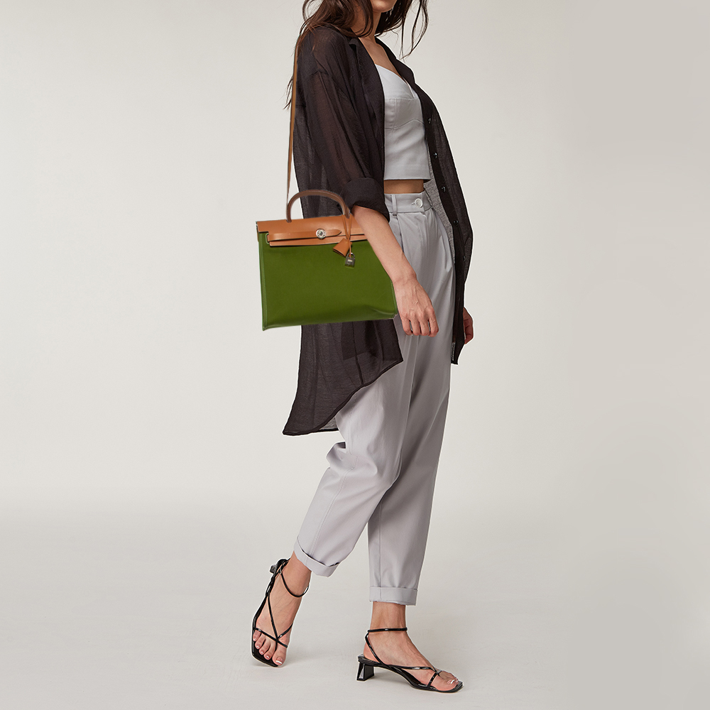 

Hermes Apple Green/Natural Canvas and Leather Herbag Zip 31 Bag