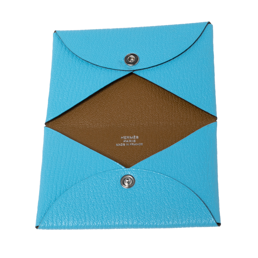 

Hermes Celeste/Kraft Chevre Mysore Leather Calvi Verso Card Holder, Blue