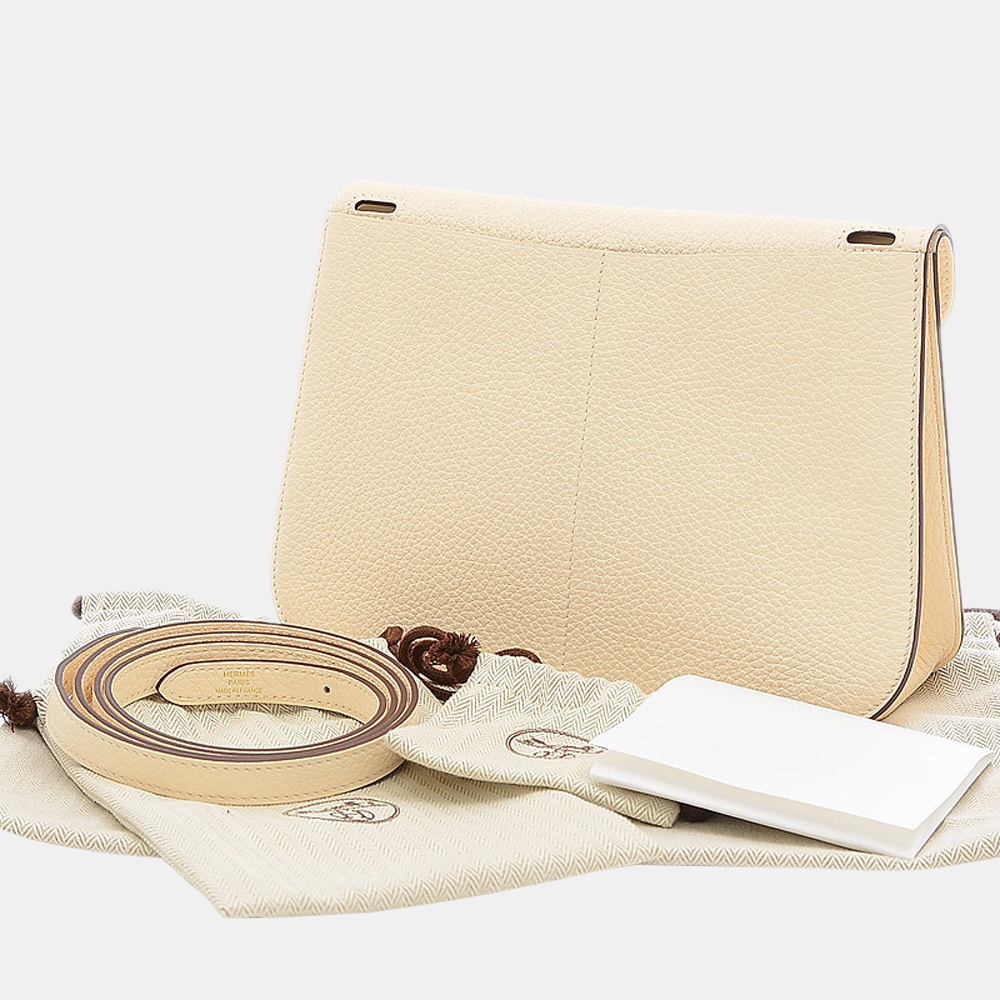 

Hermes Arzan 25 Shoulder Bag 5WAY Taurillon Nata U Engraved, Cream
