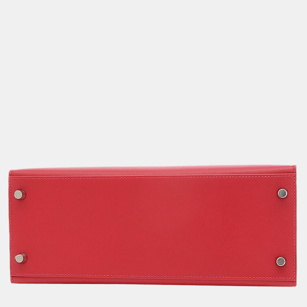 

Hermes Kelly 28 Tadelact Rougevif Z Engraved Handbag, Red