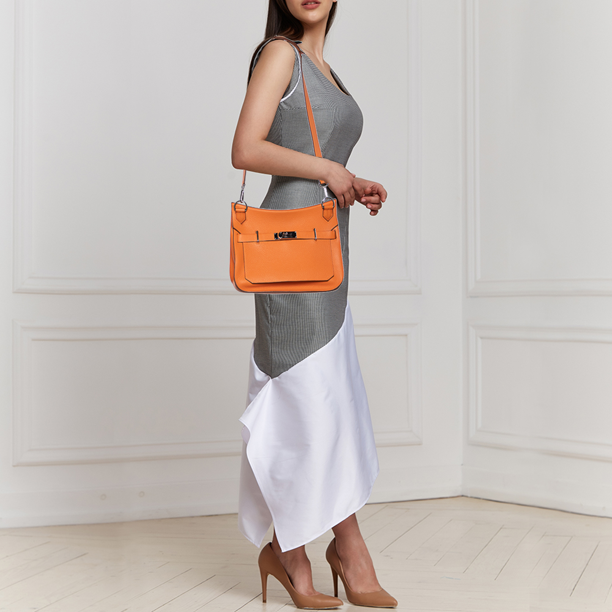 

Hermès Orange Clemence Leather Jypsiere 31 Bag