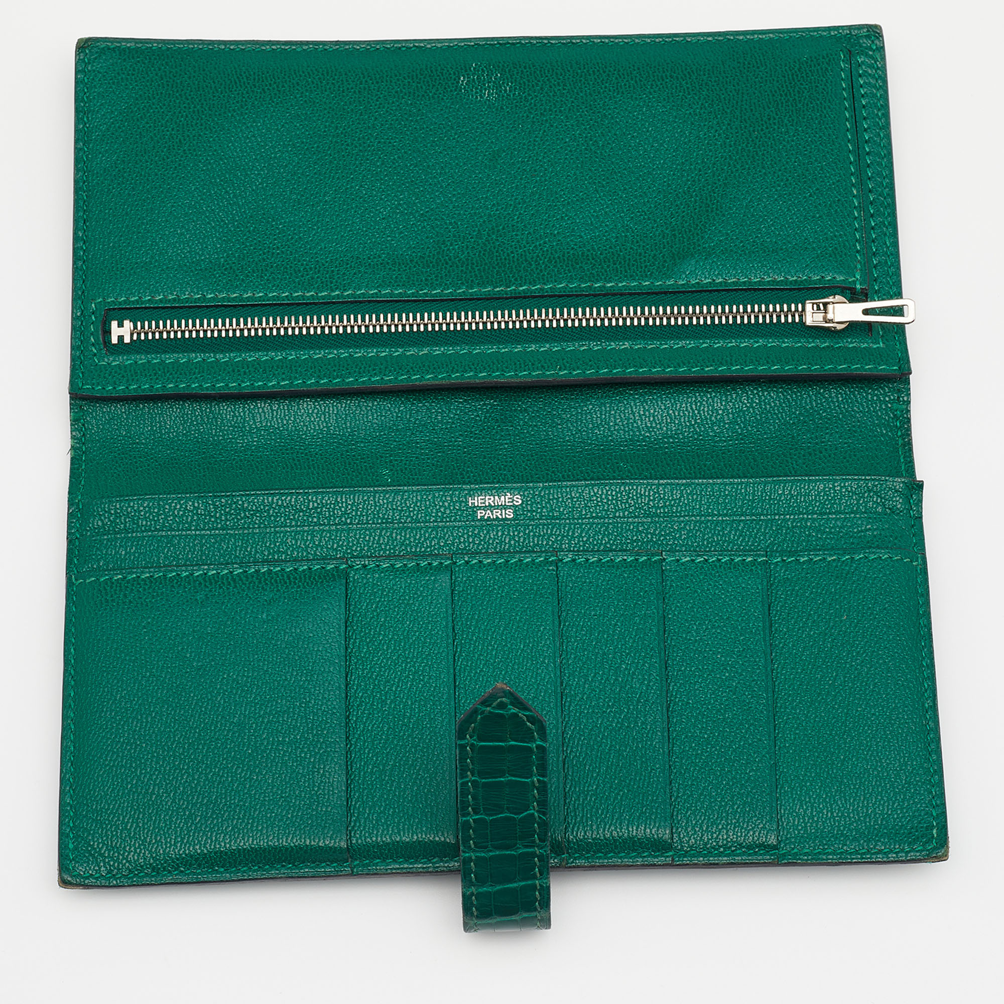 

Hermes Vert Emeraude Shiny Alligator Leather Bearn Wallet, Green