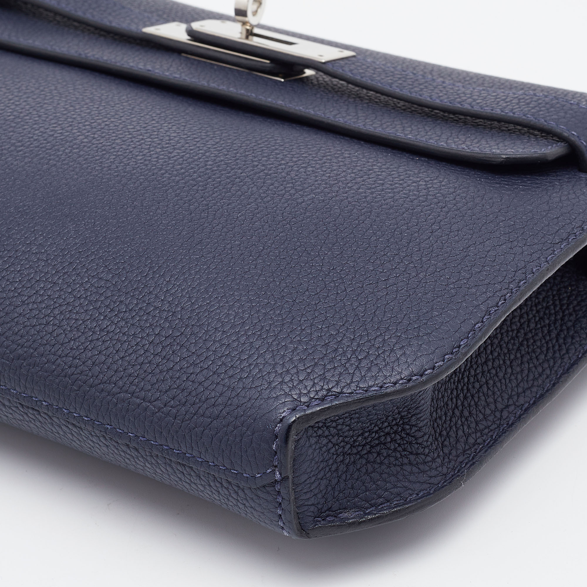Kelly 25 leather handbag Hermès Blue in Leather - 29448371