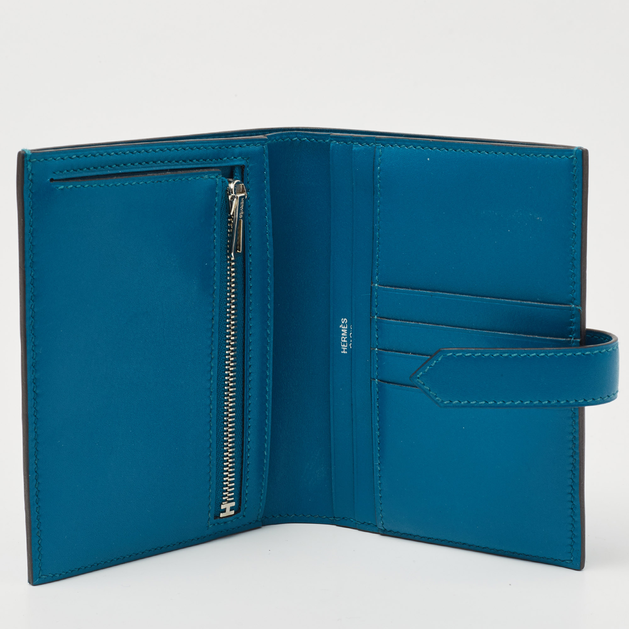 

Hermes Bleu Izmir Tadelakt Leather Bearn Compact Wallet, Blue