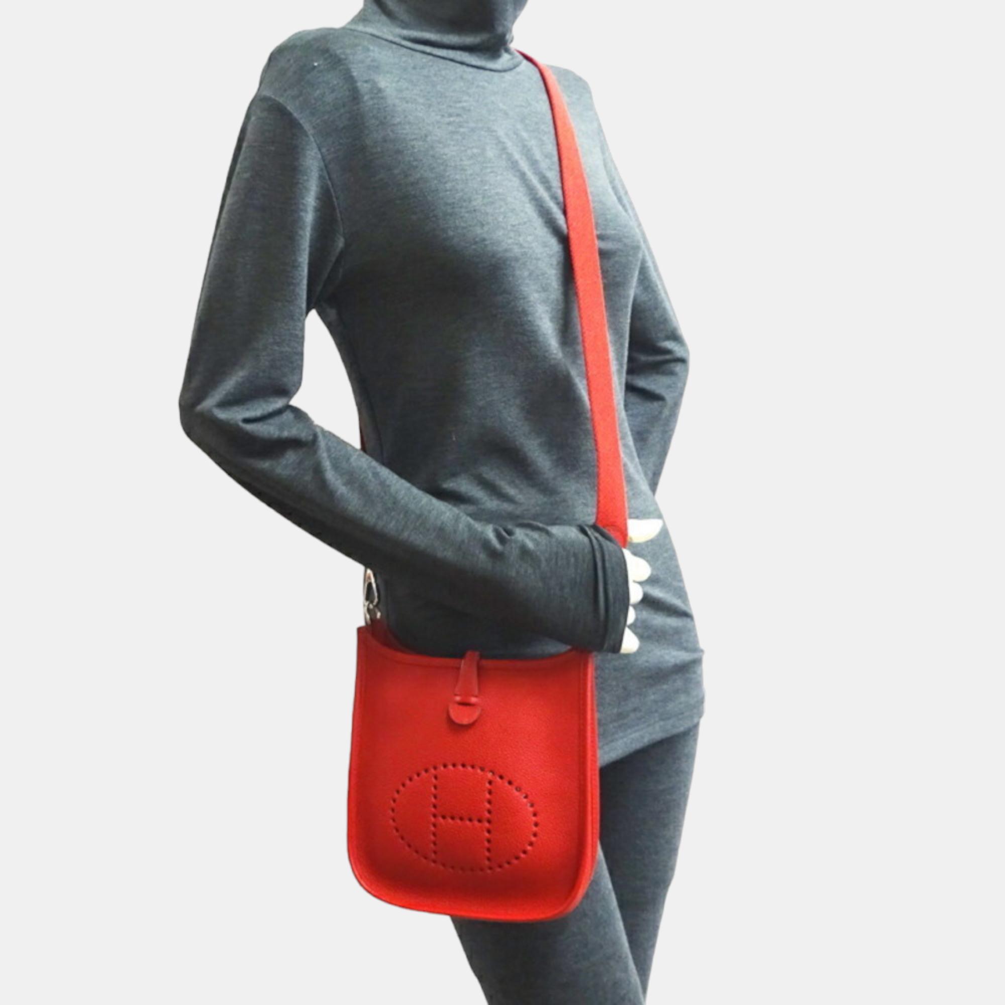 

Hermes Evelyn TPM Y engraved women's shoulder bag Taurillon Clemence Rouge Cazac (red) x Silver (palladium) hardware