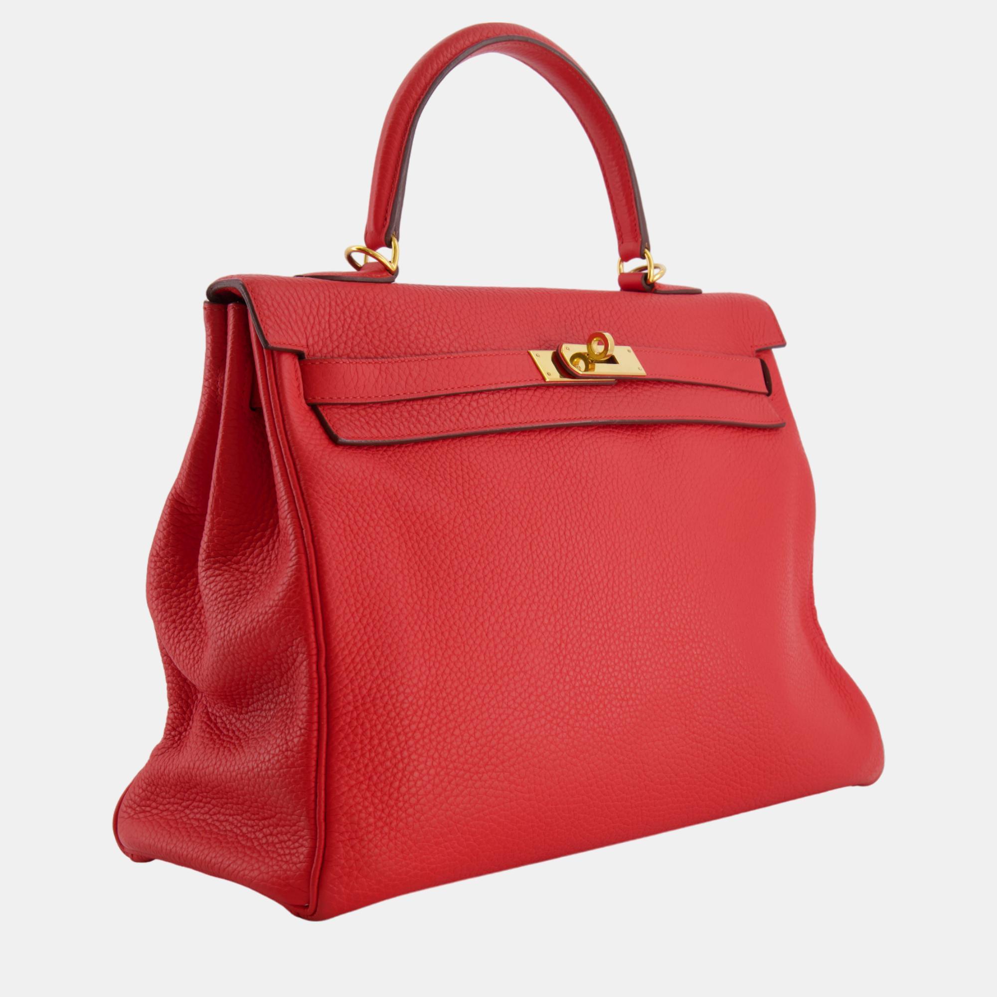 

Hermes Kelly  Bag in Rouge Tomate Clemence Leather with Gold Hardware, Red