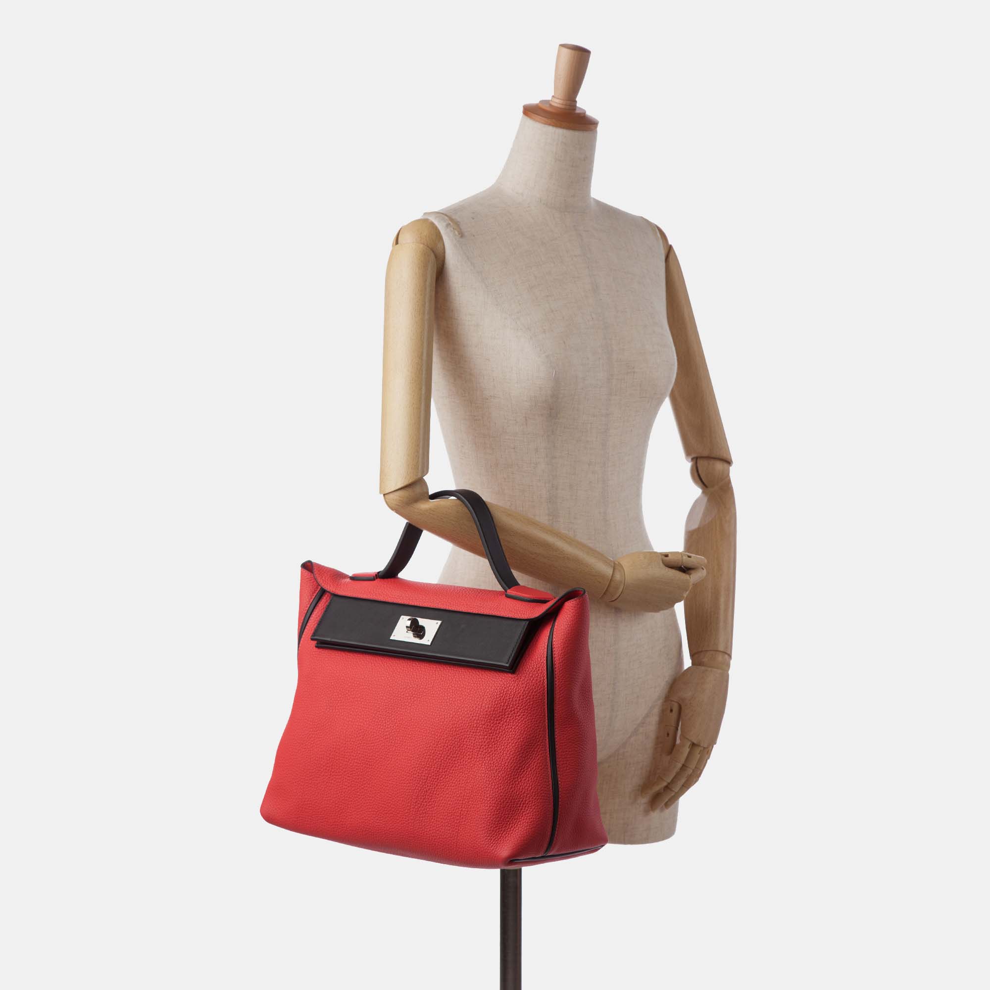 

Hermes Red Leather Clemence 24/24 35