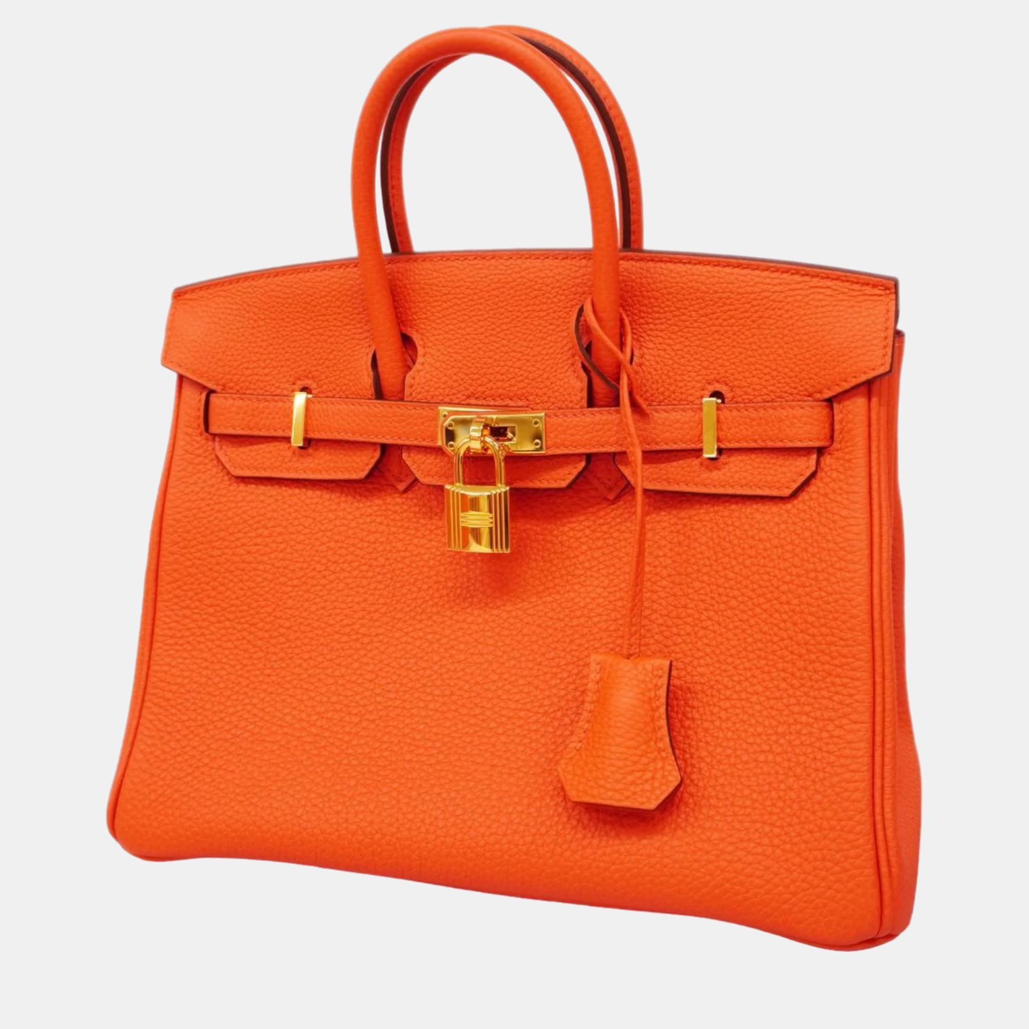 Elevate your style with this Hermes bag. Merging form and function this exquisite accessory epitomizes sophistication ensuring you stand out with elegance and practicality by your side.