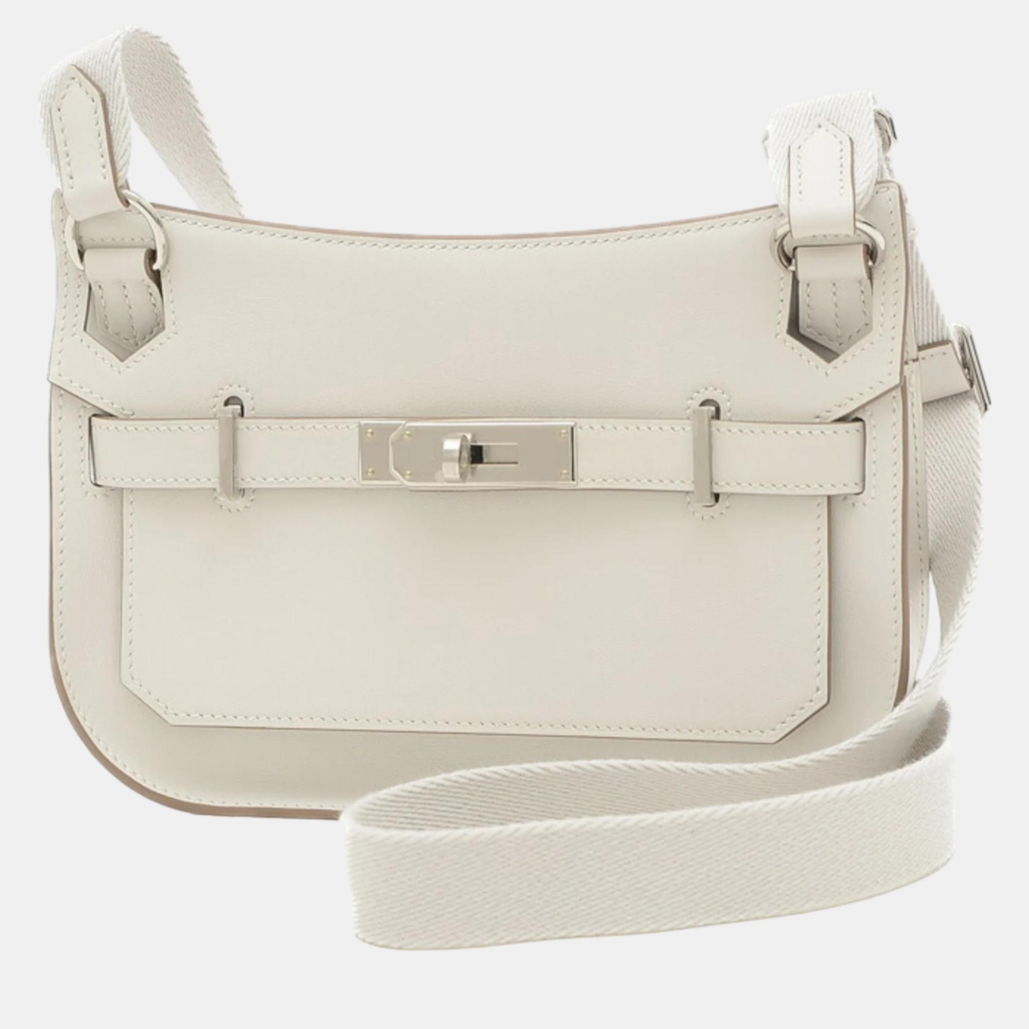 Pre-owned Hermes Swift Gripere T-engraved Gypsier Handbag In White