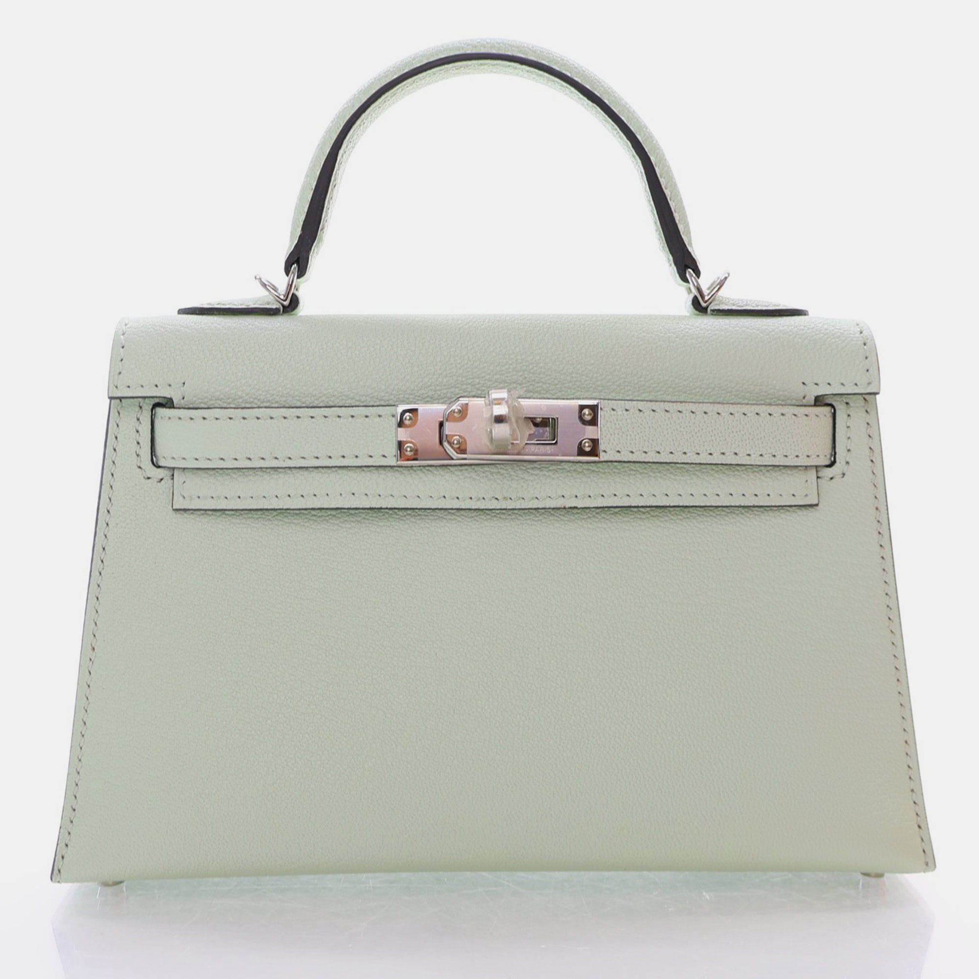 

Hermes Vert Fizz Chevre Mysore Mini Kelly Handbag, Green