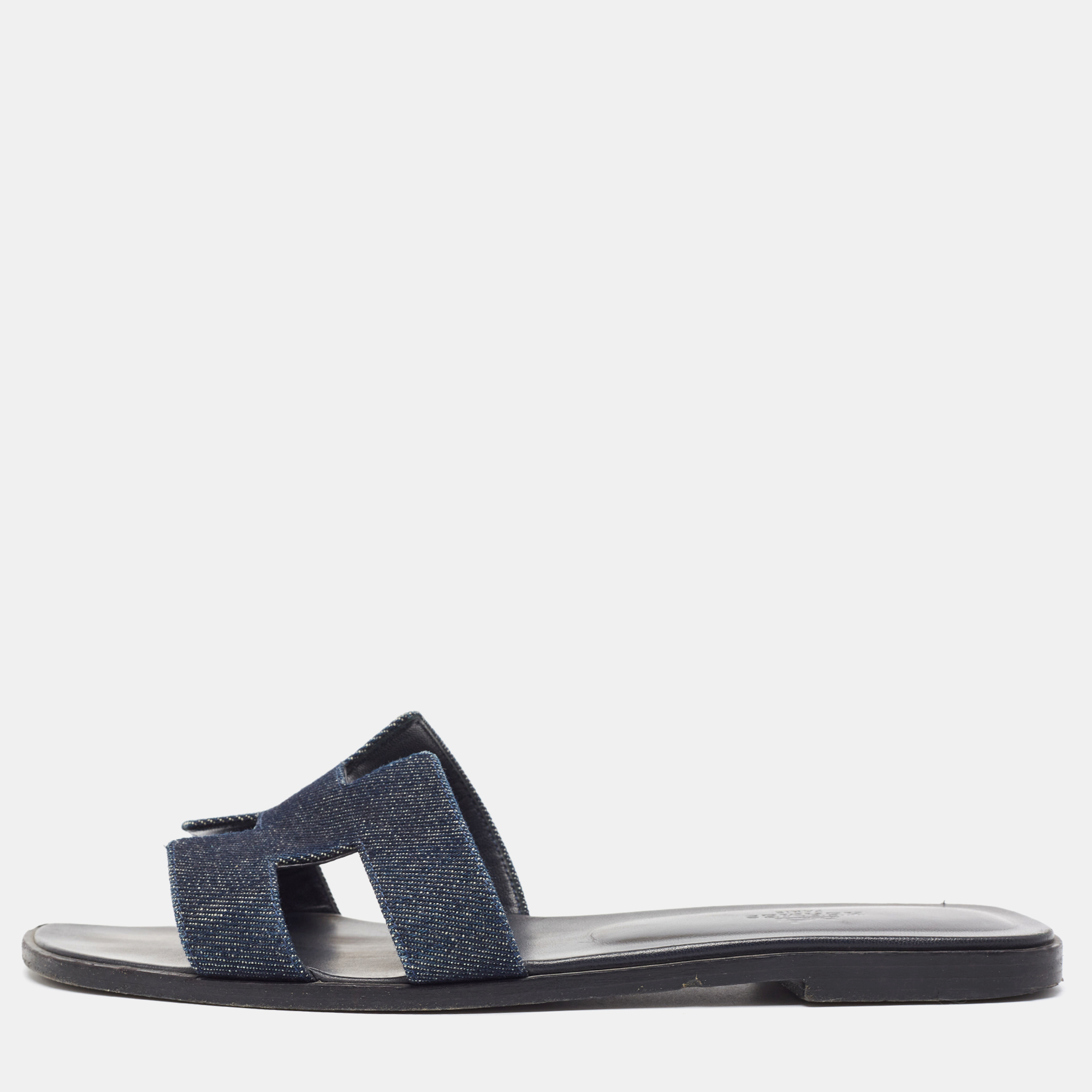 

Hermes Navy Blue Denim Oran Flat Slides Size