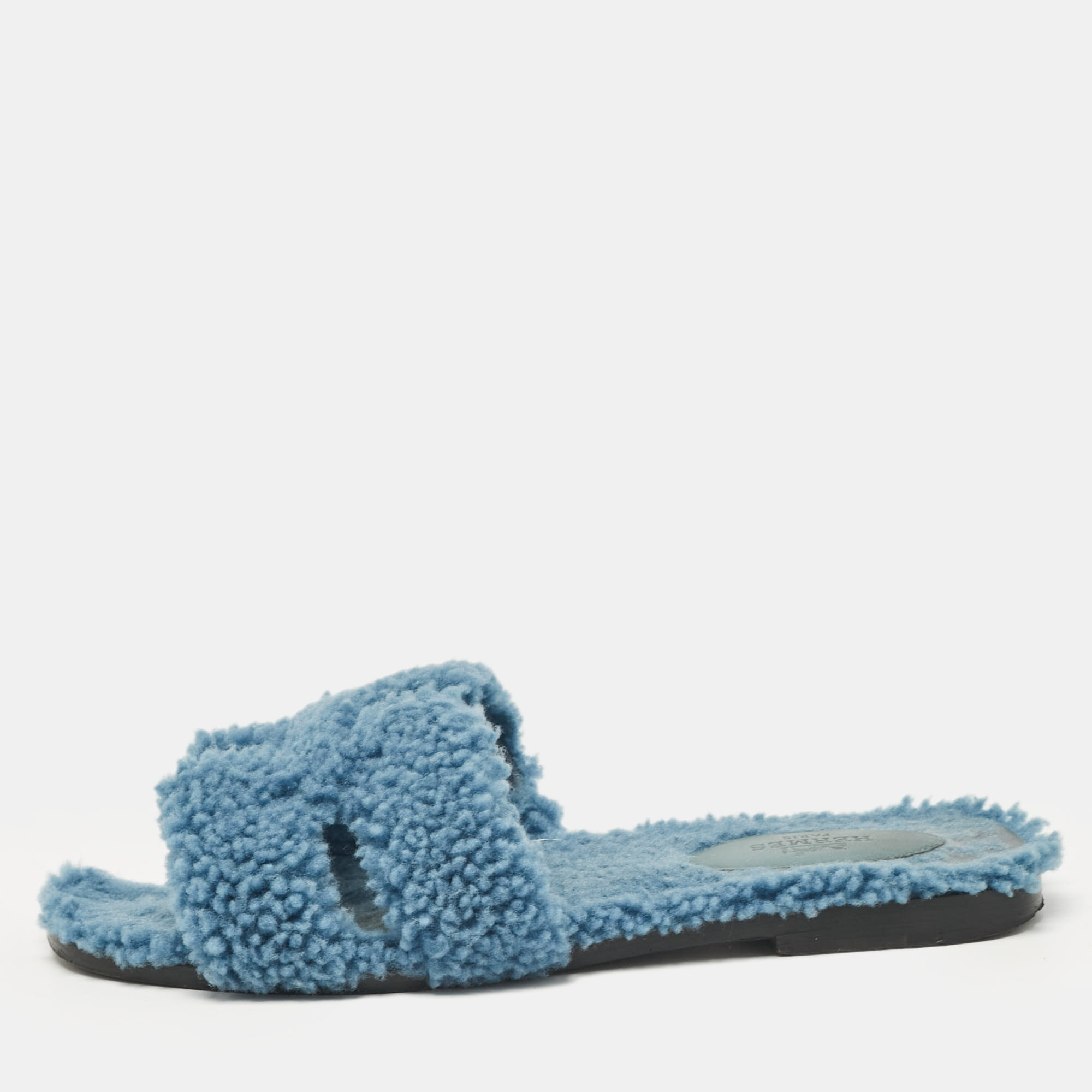 

Hermes Blue Shearling Fur Oran Flat Slides Size