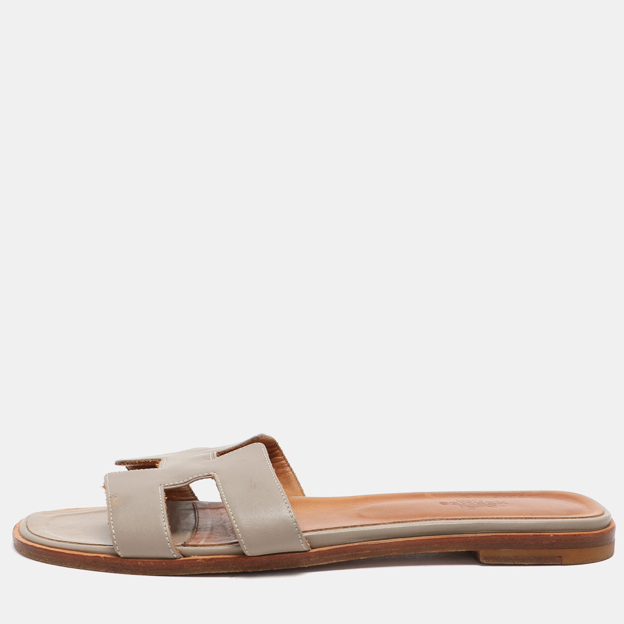 

Hermes Grey Leather Oran Flat Slides Size