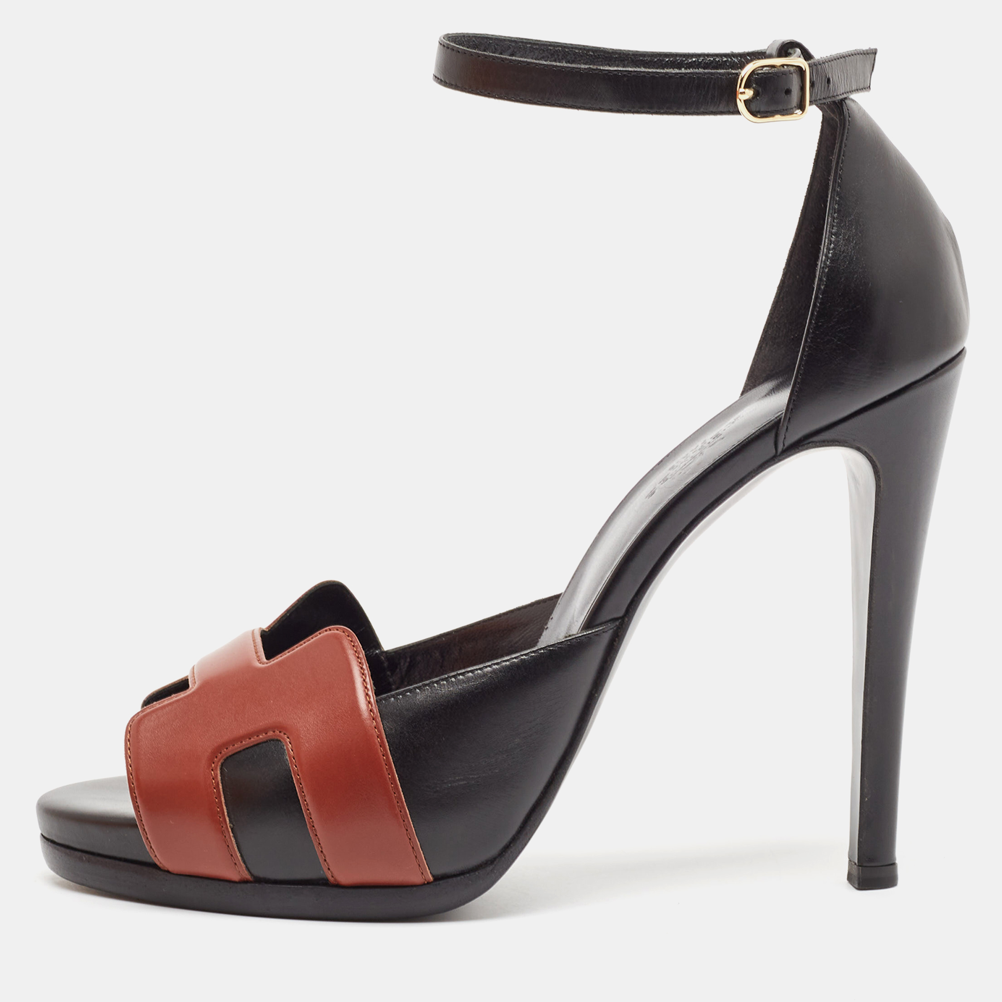 

Hermes Black/Brown Leather Initiale Sandals Size