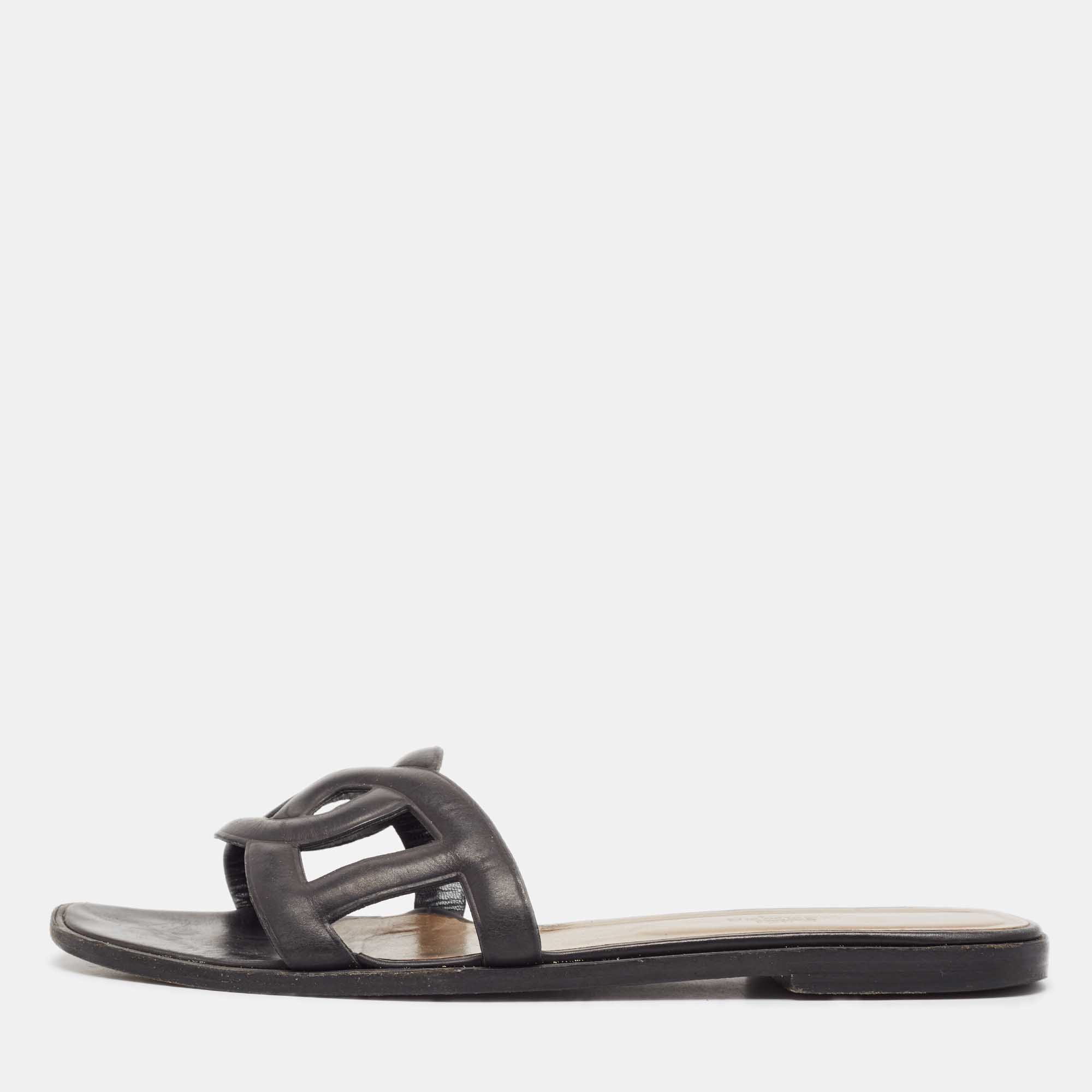 

Hermes Black Leather Aloha Flat Sandals Size