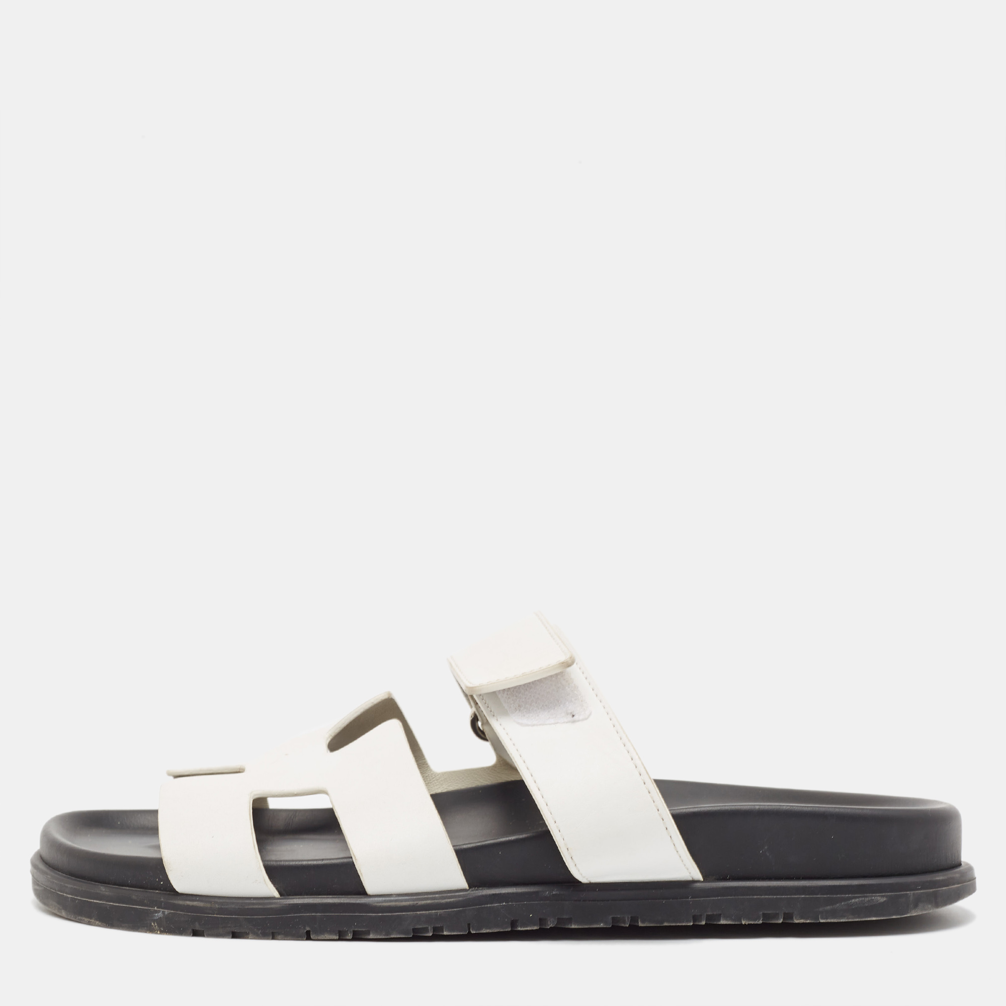 

Hermes White Leather Chypre Sandals Size