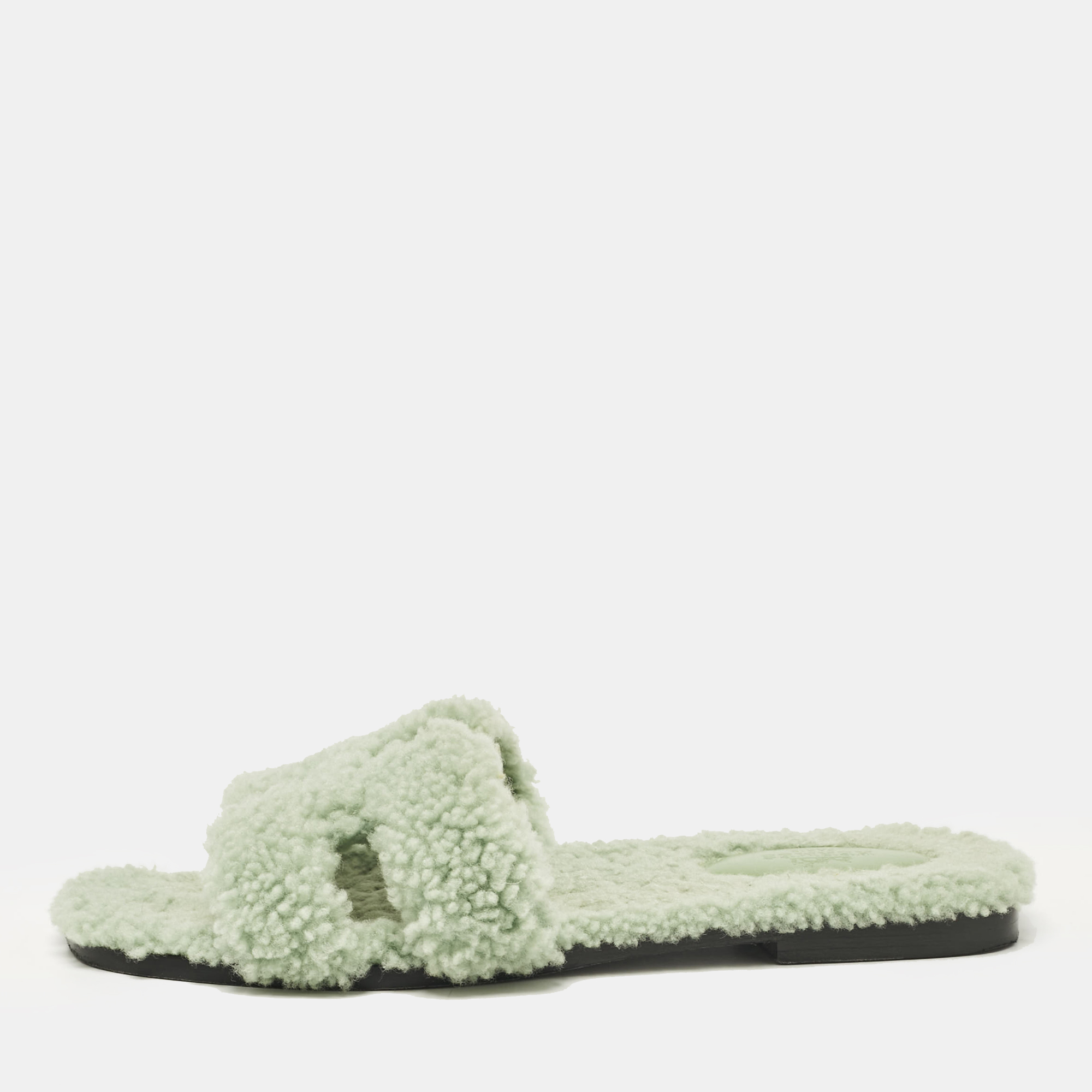 

Hermes Mint Green Shearling Fur Oran Flat Slide Sandals Size