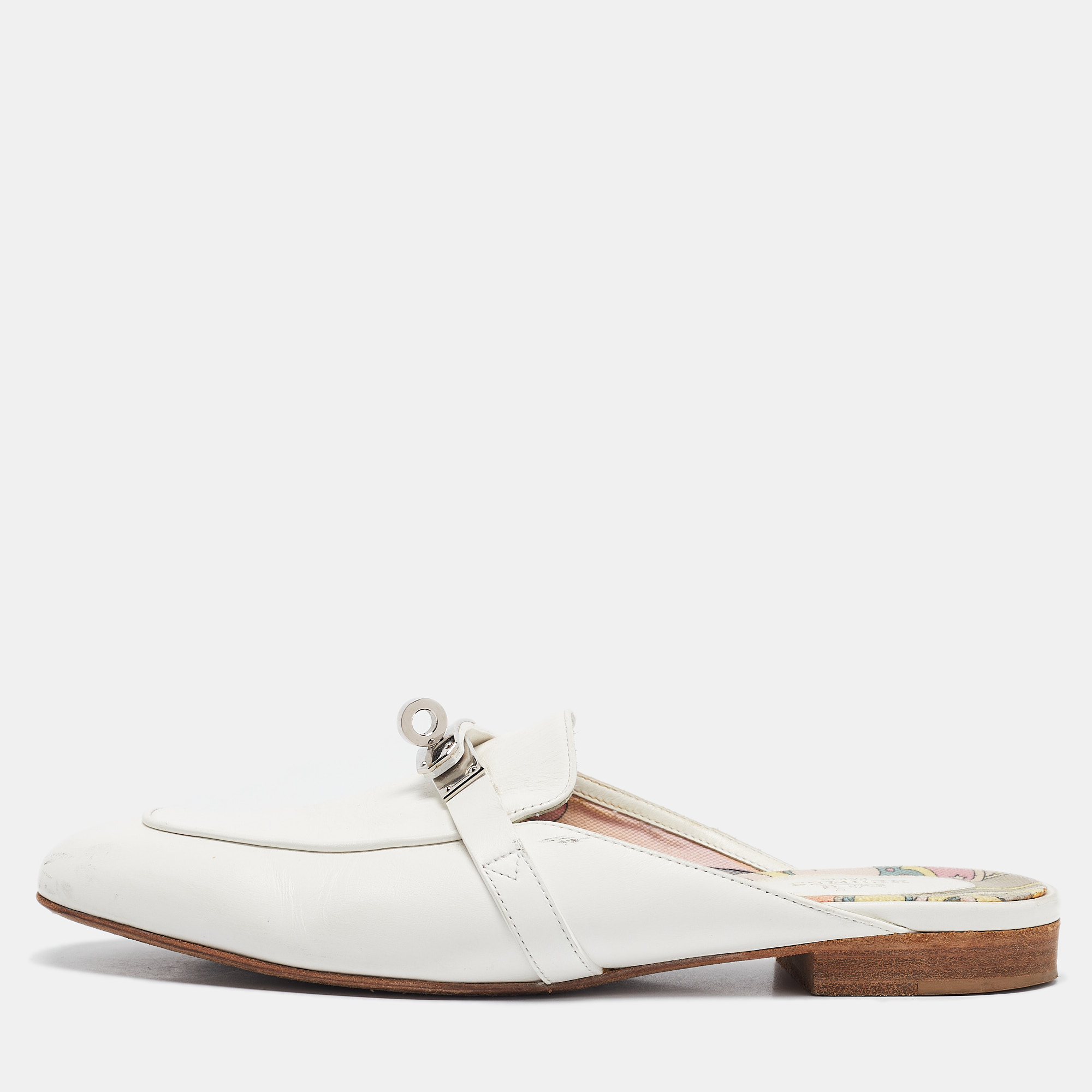 

Hermes White Leather Oz Flat Mules Size