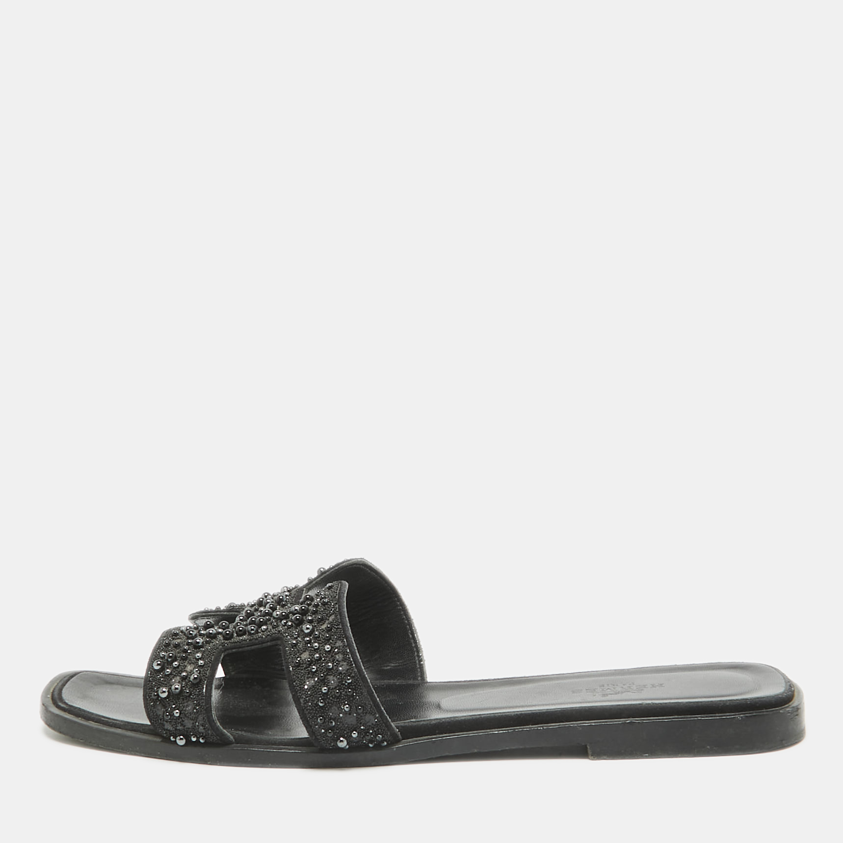 

Hermes Black Beaded Suede Oran Flat Slides Size