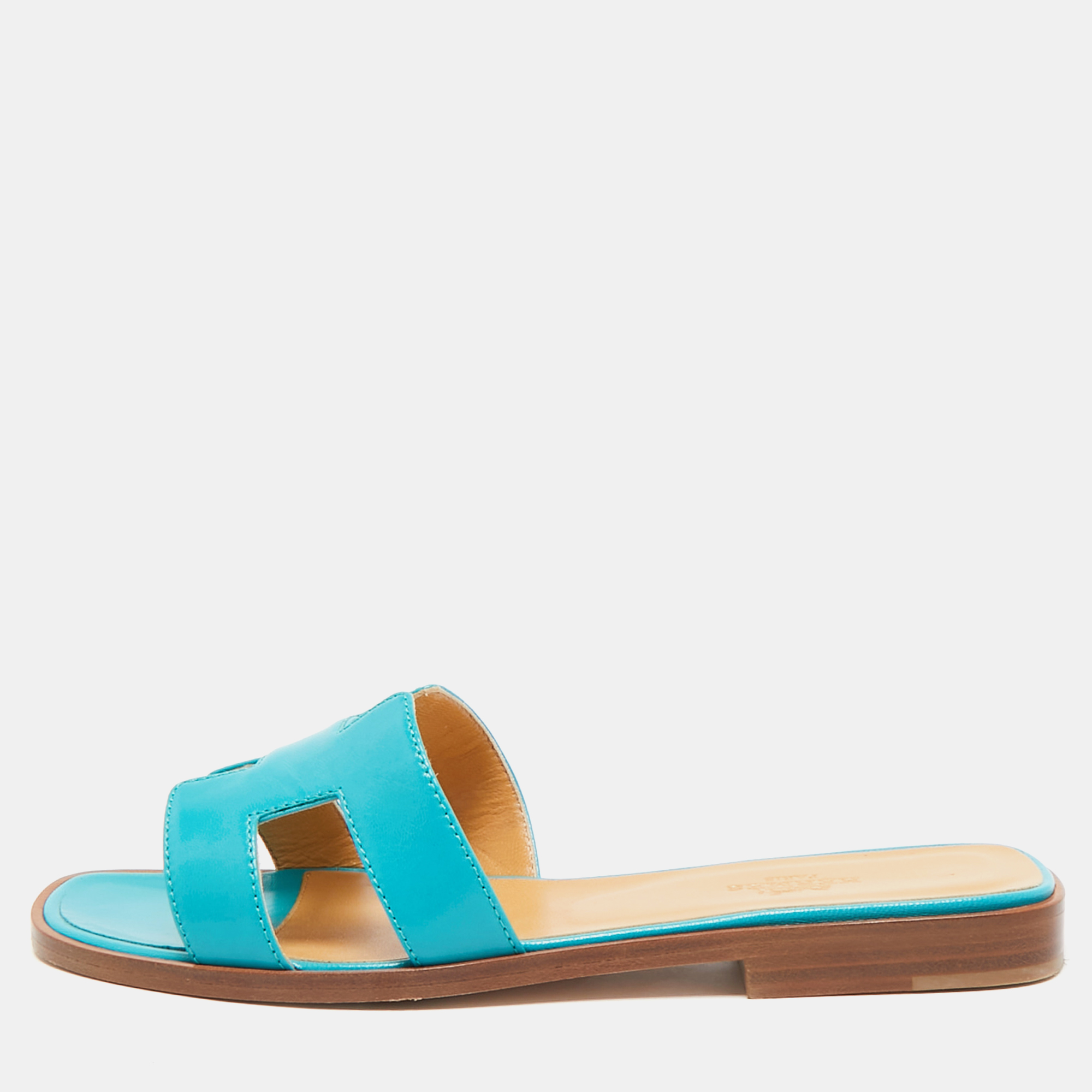 

Hermes Turquoise Leather Oran Flat Slides Size, Blue