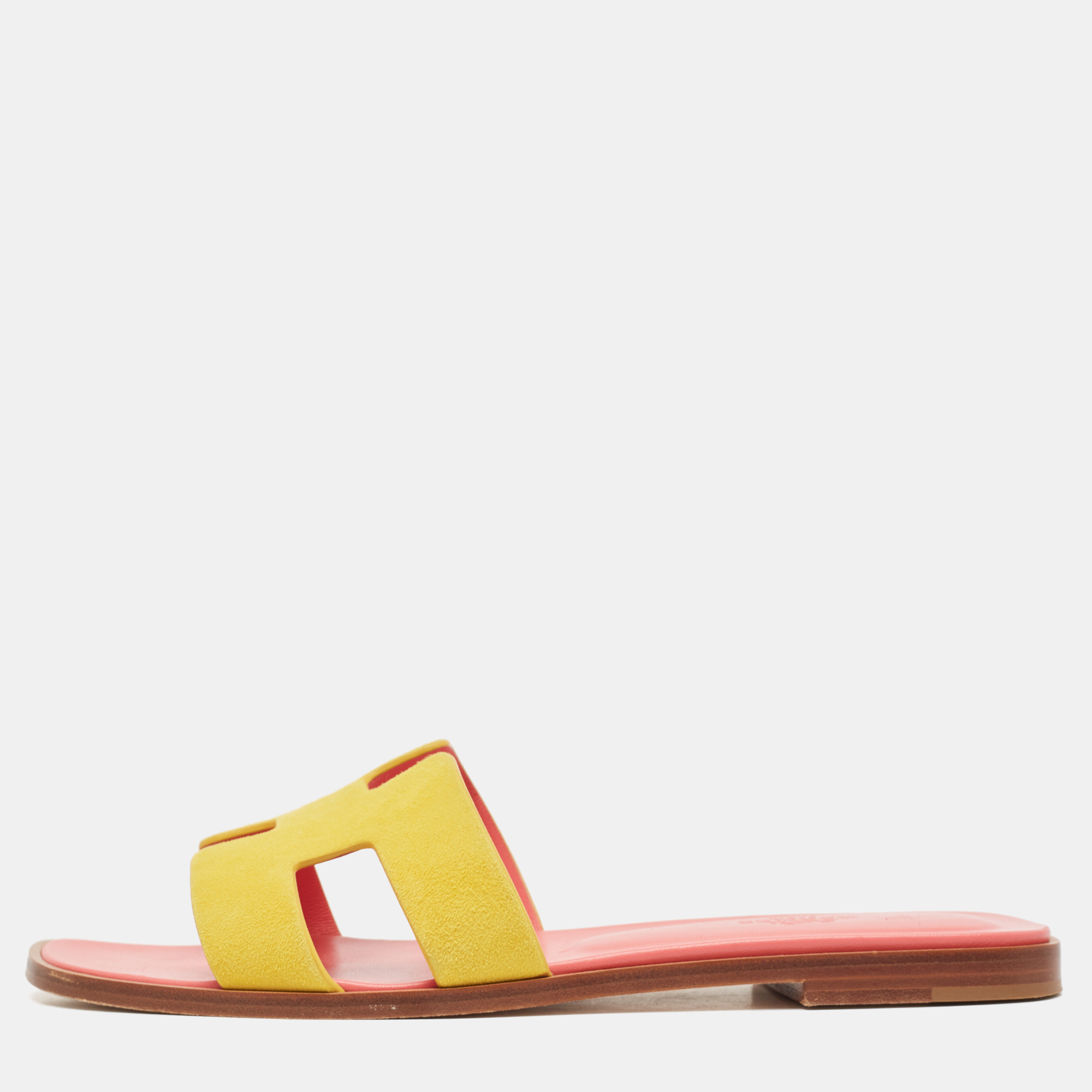 

Hermes Yellow Suede Oran Flat Slides Size