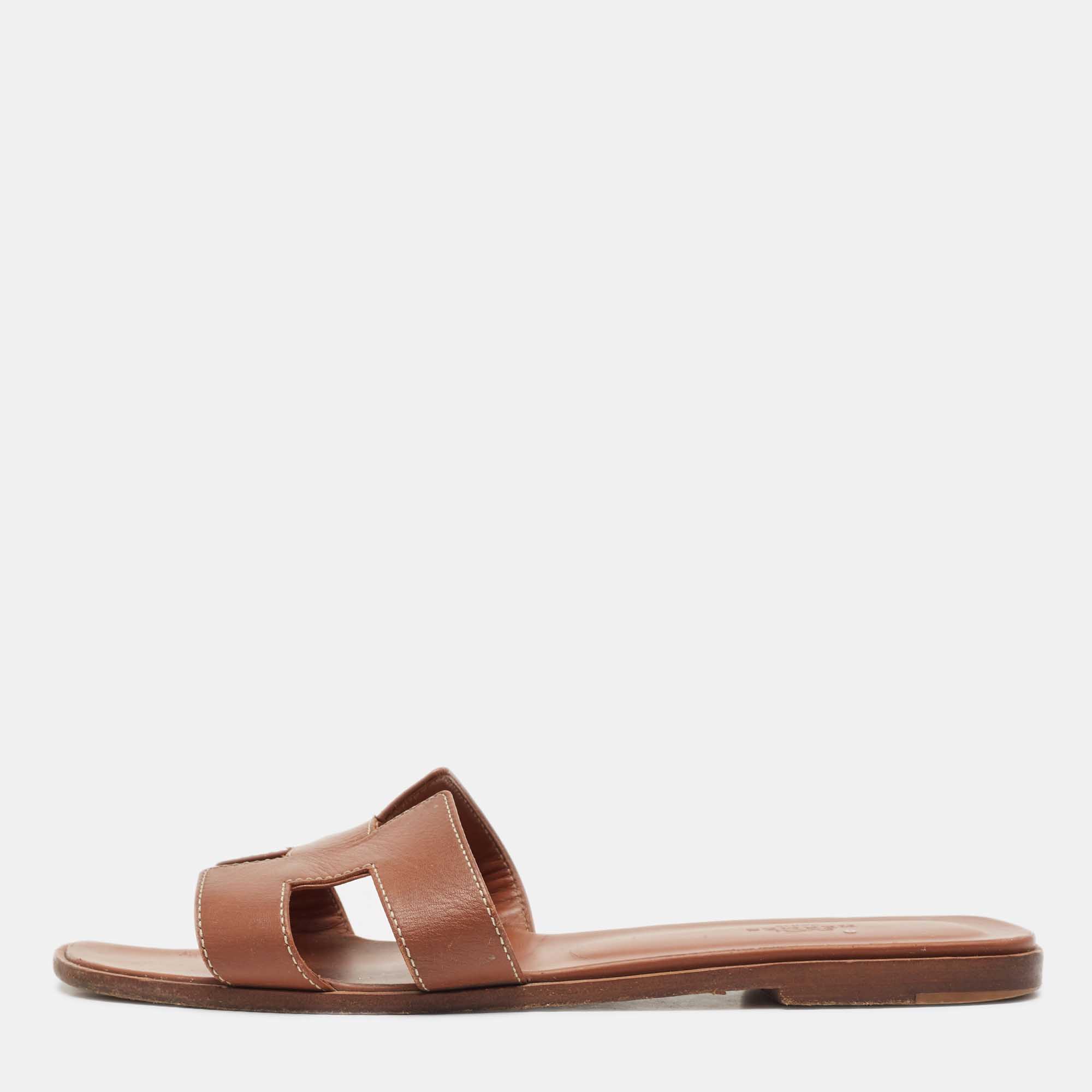 

Hermes Brown Leather Oran Flat Slides Size