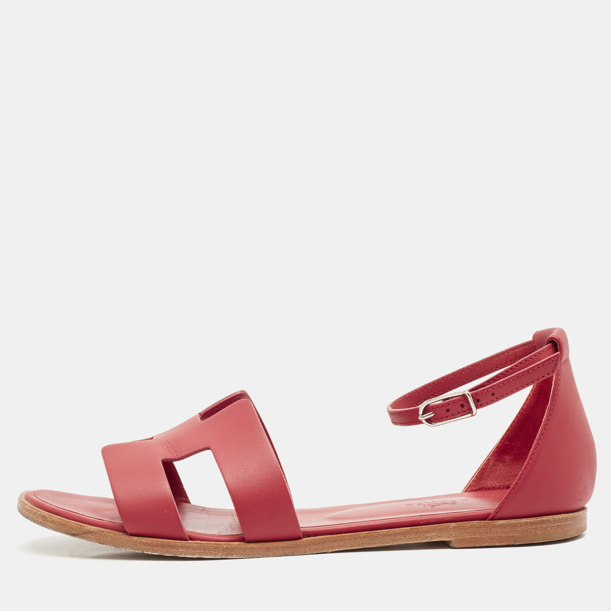 

Hermes Red Leather Santorini Flat Sandals Size